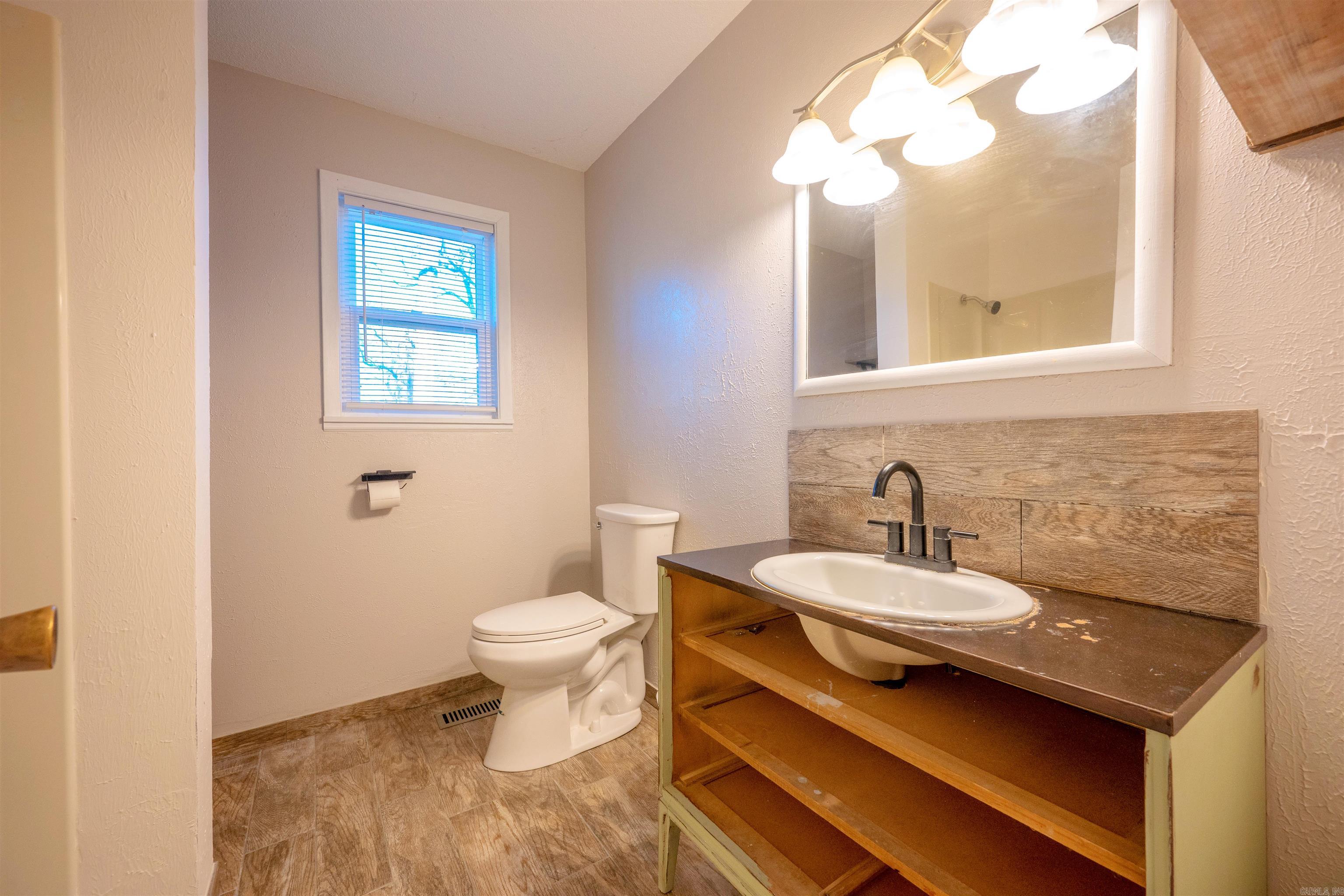 Photo 21 - Residential for sale – 150  Bugger Hollar   Batesville, AR