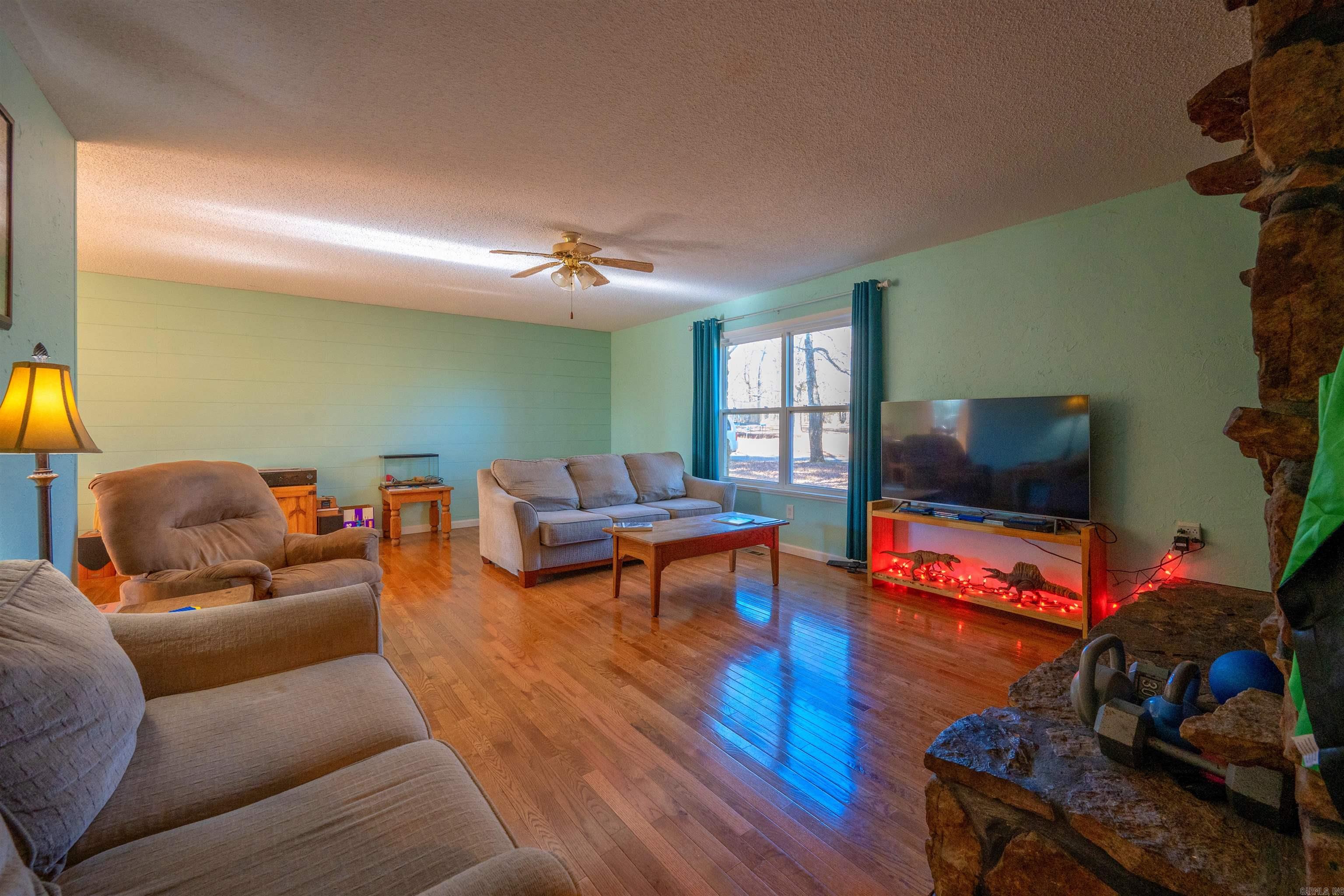 Photo 8 - Residential for sale – 150  Bugger Hollar   Batesville, AR