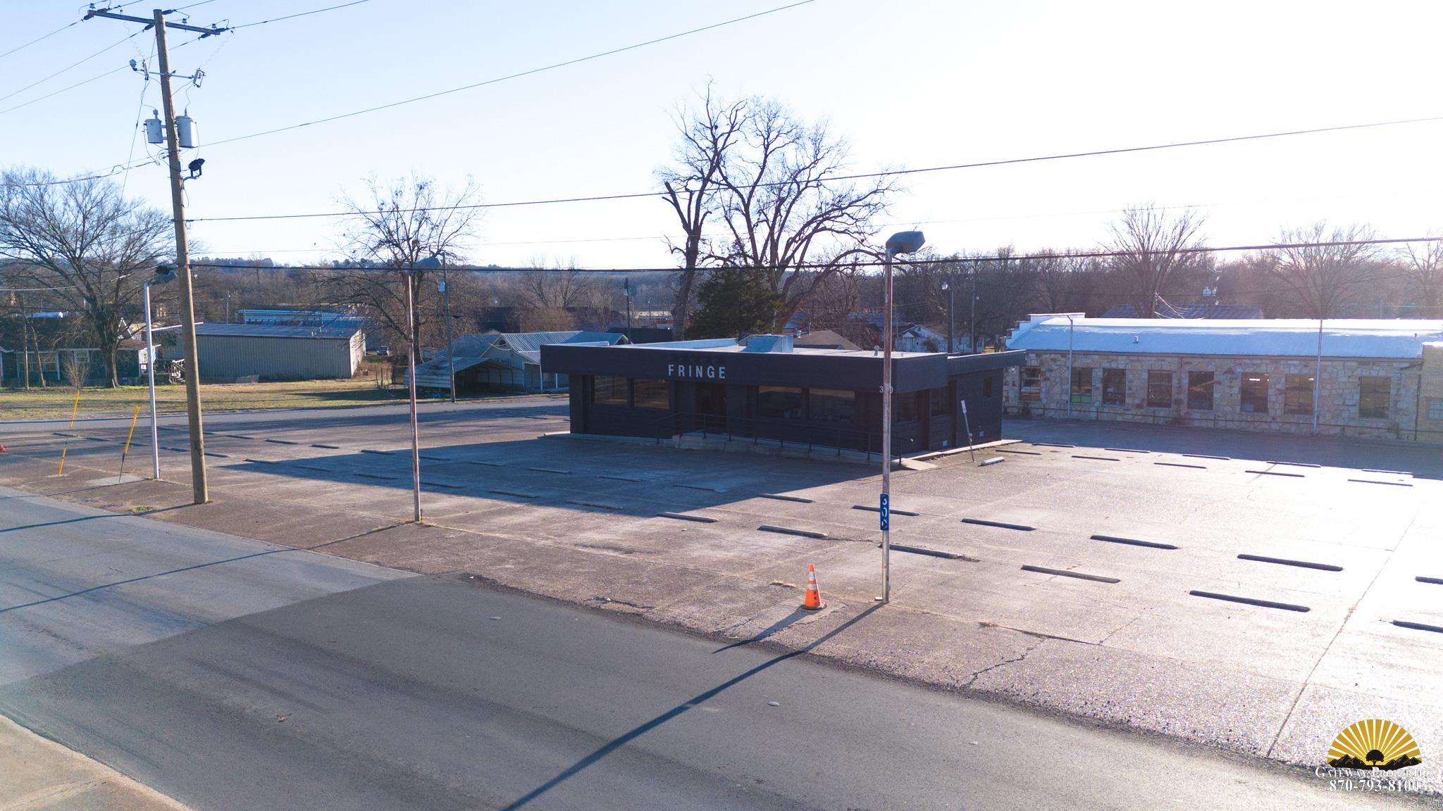 Photo 3 - Commercial / Industrial for sale – 300 S Central Avenue   Batesville, AR