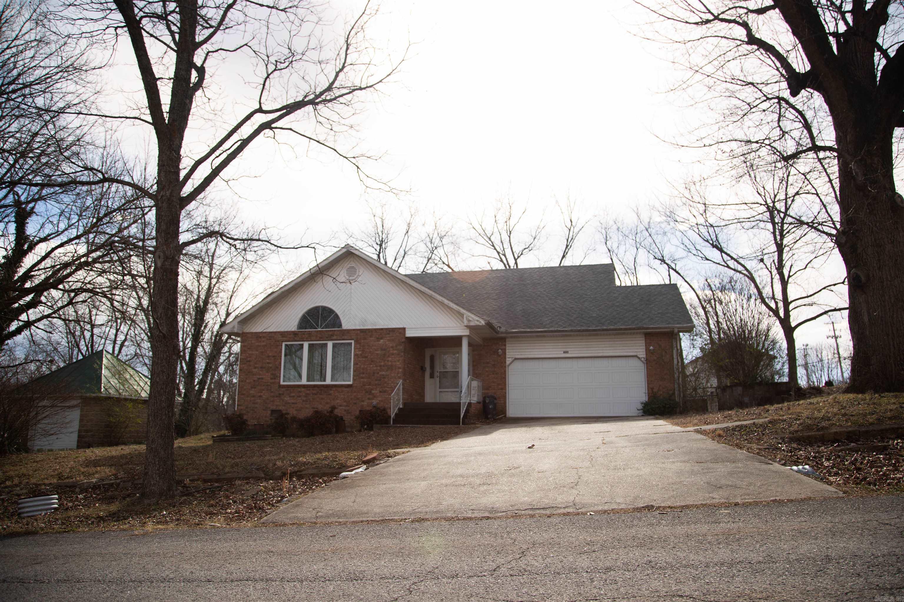 Photo 2 - Residential for sale – 460  Bethel   Mammoth Spring, AR