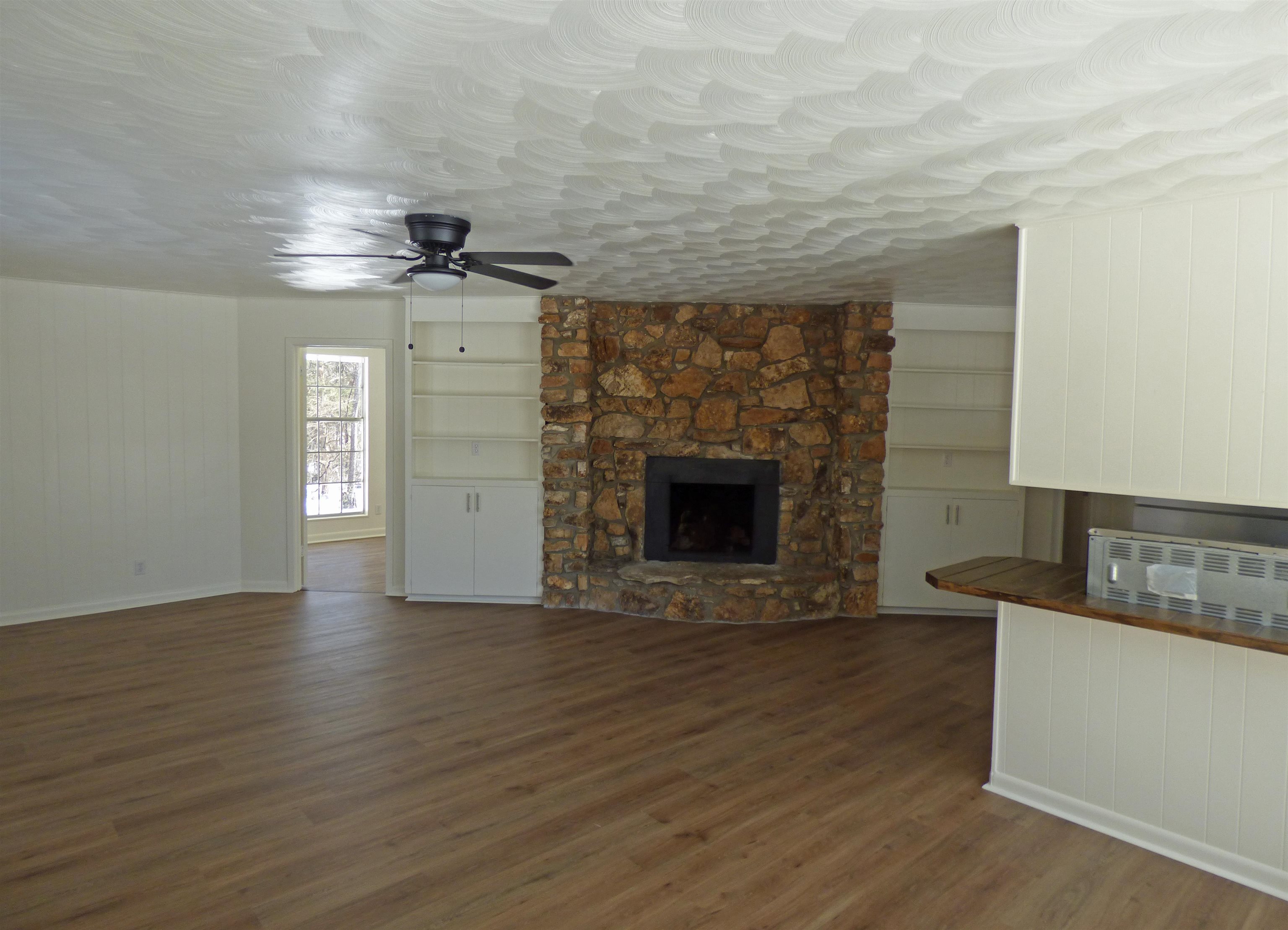 Photo 5 - Residential for sale – 259  Okmulgee   Cherokee Village, AR