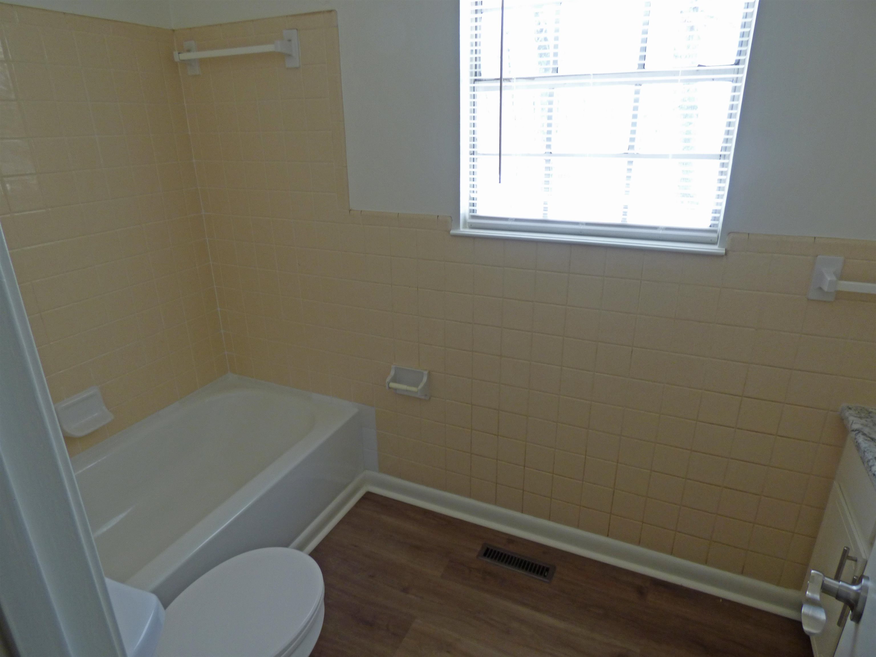 Photo 9 - Residential for sale – 259  Okmulgee   Cherokee Village, AR