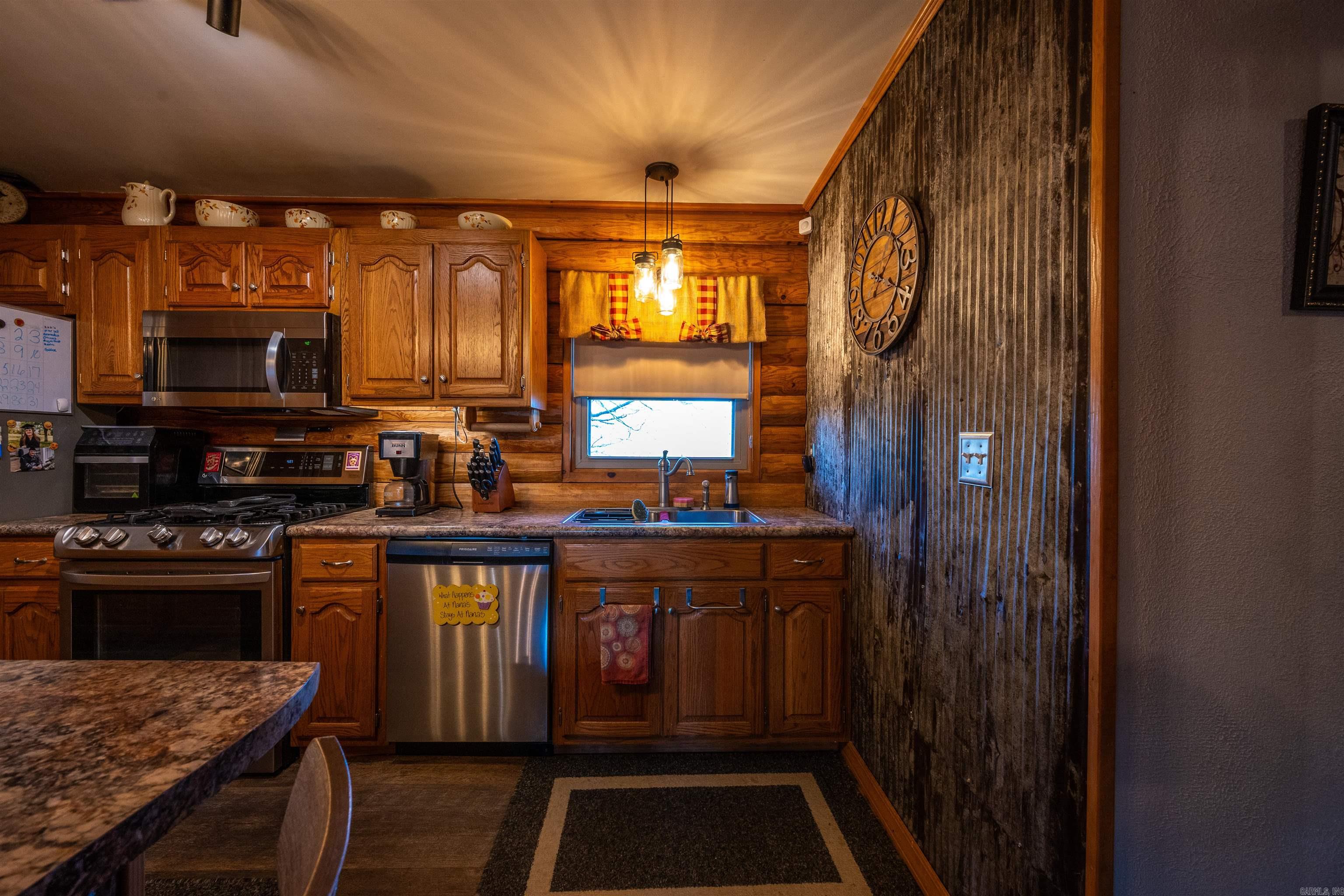 Photo 9 - Residential for sale – 3406  Hwy 167   Evening Shade, AR