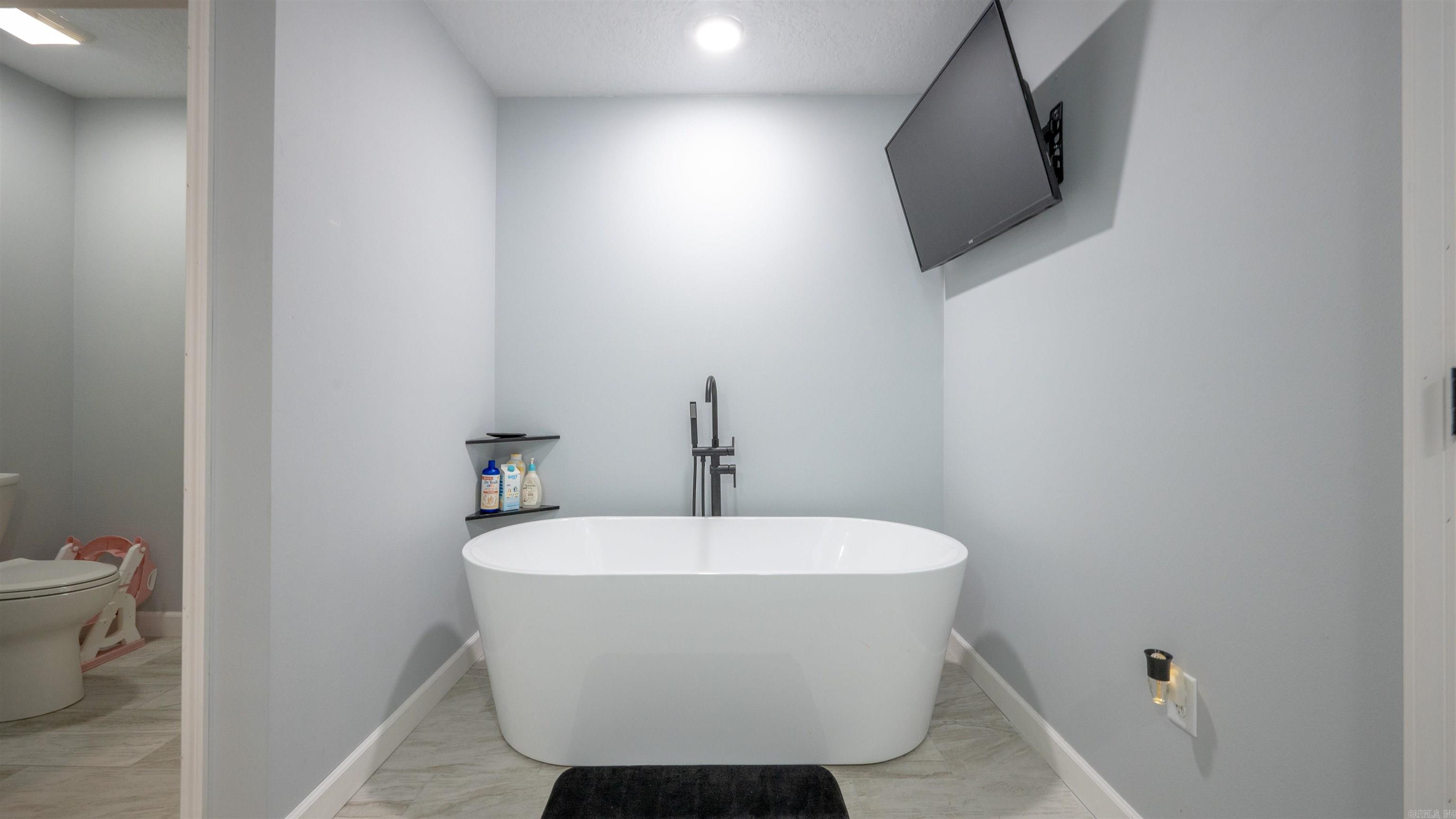 Photo 17 - Residential for sale – 7  Melissa   Batesville, AR