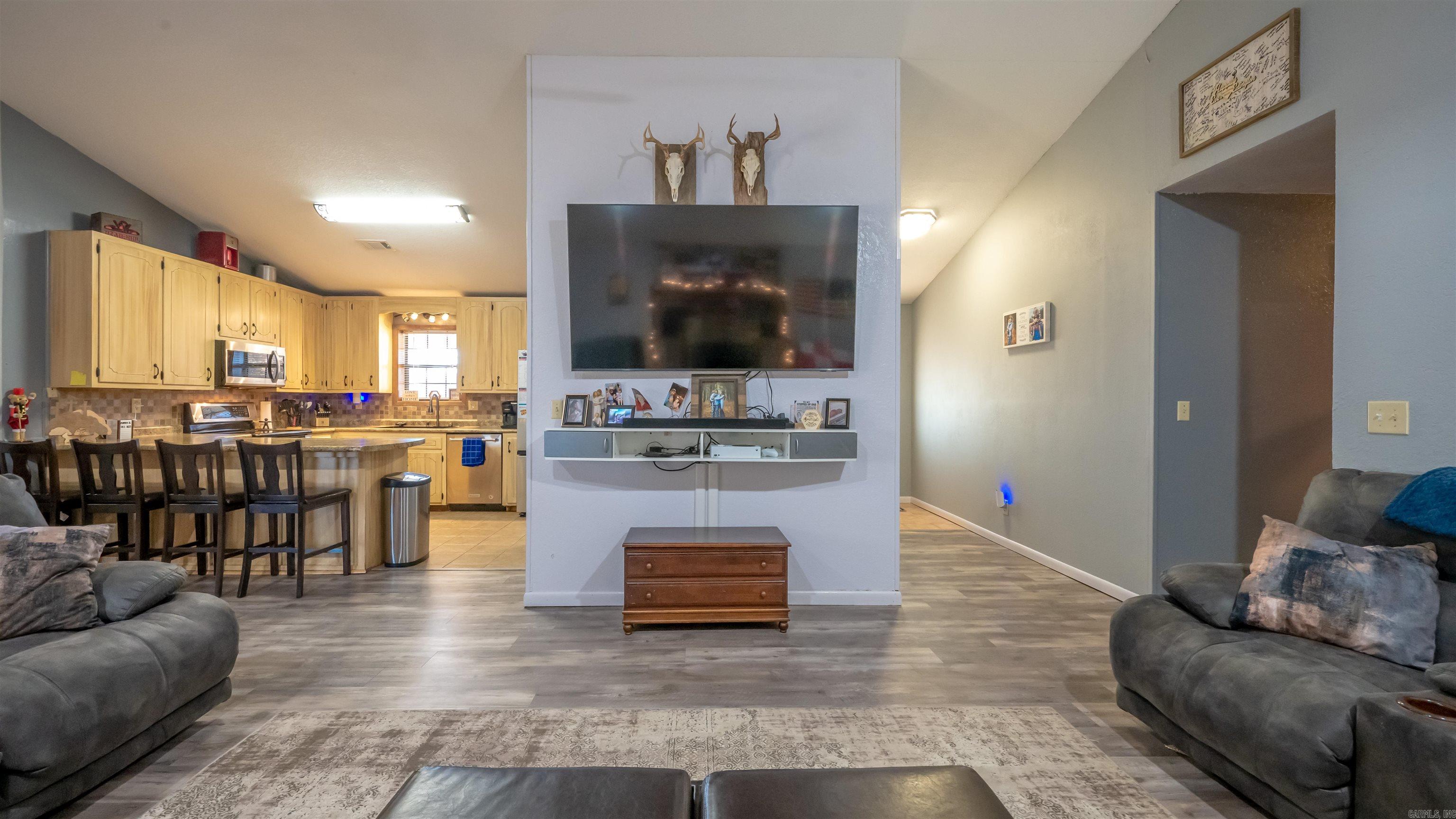 Photo 4 - Residential for sale – 7  Melissa   Batesville, AR