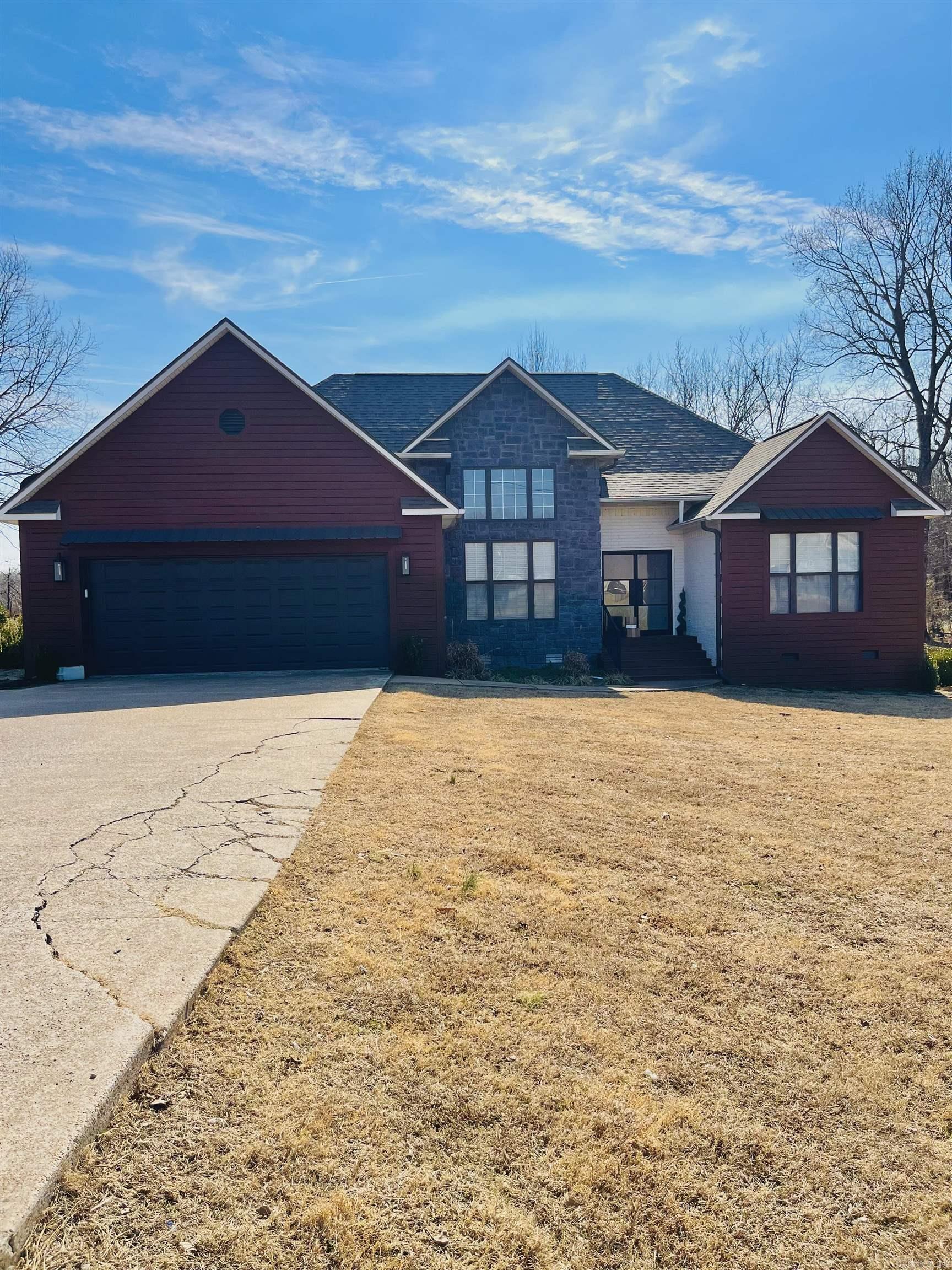 Residential for sale – 5700  Harrison   Batesville, AR