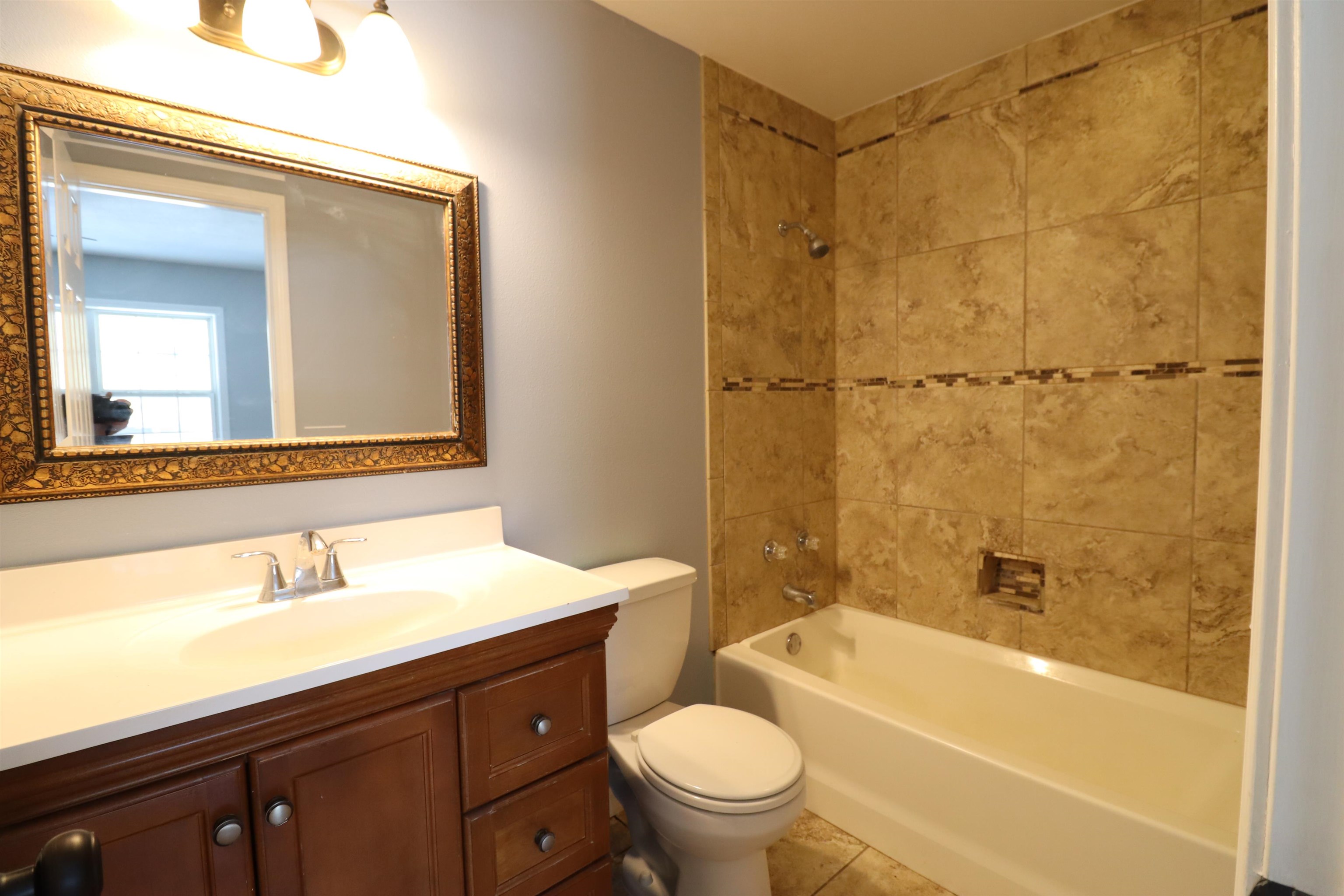 Photo 16 - Residential for sale – 124  Miller Lane   Melbourne, AR