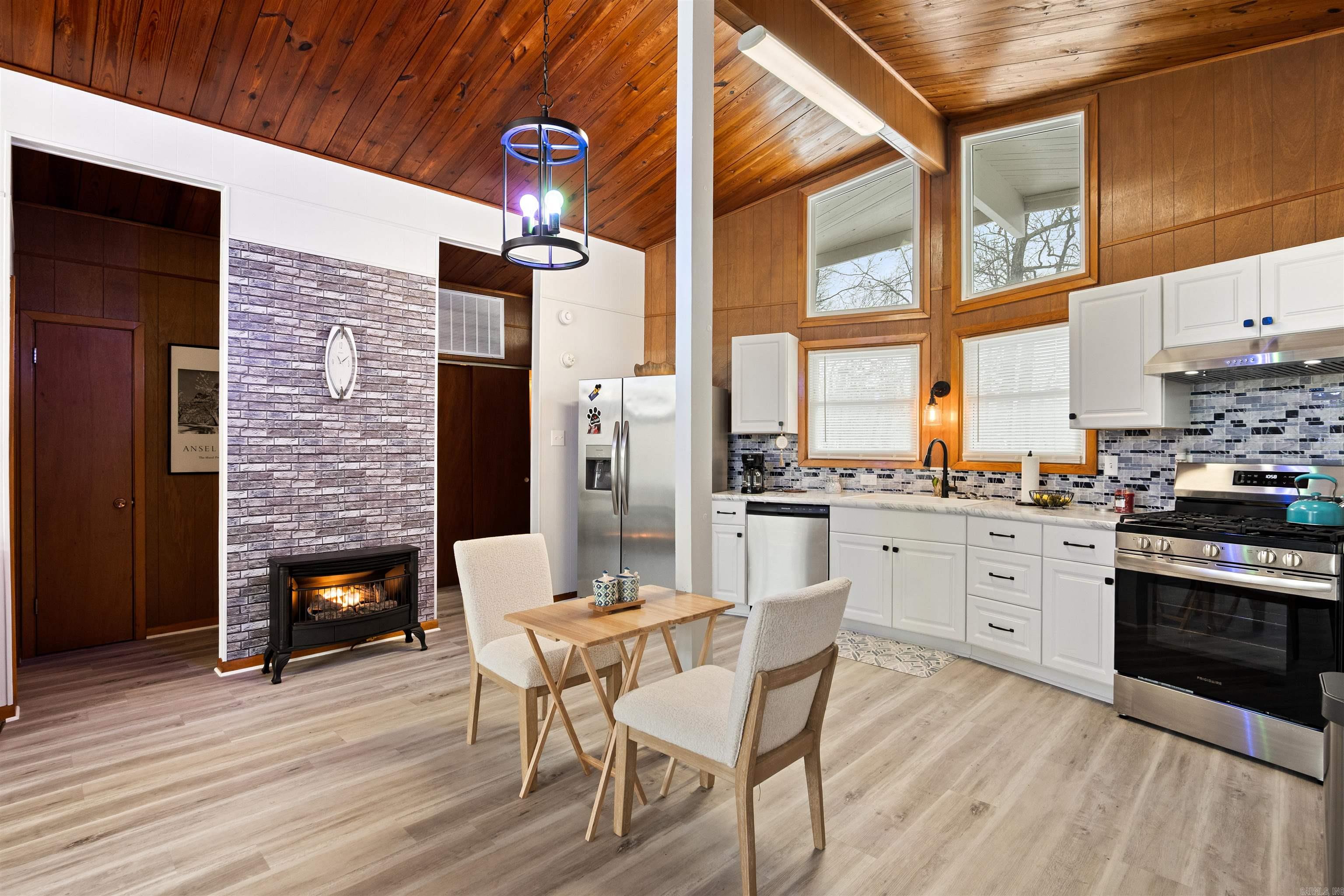 Photo 9 - Residential for sale – 8  Nakoma   Cherokee Village, AR