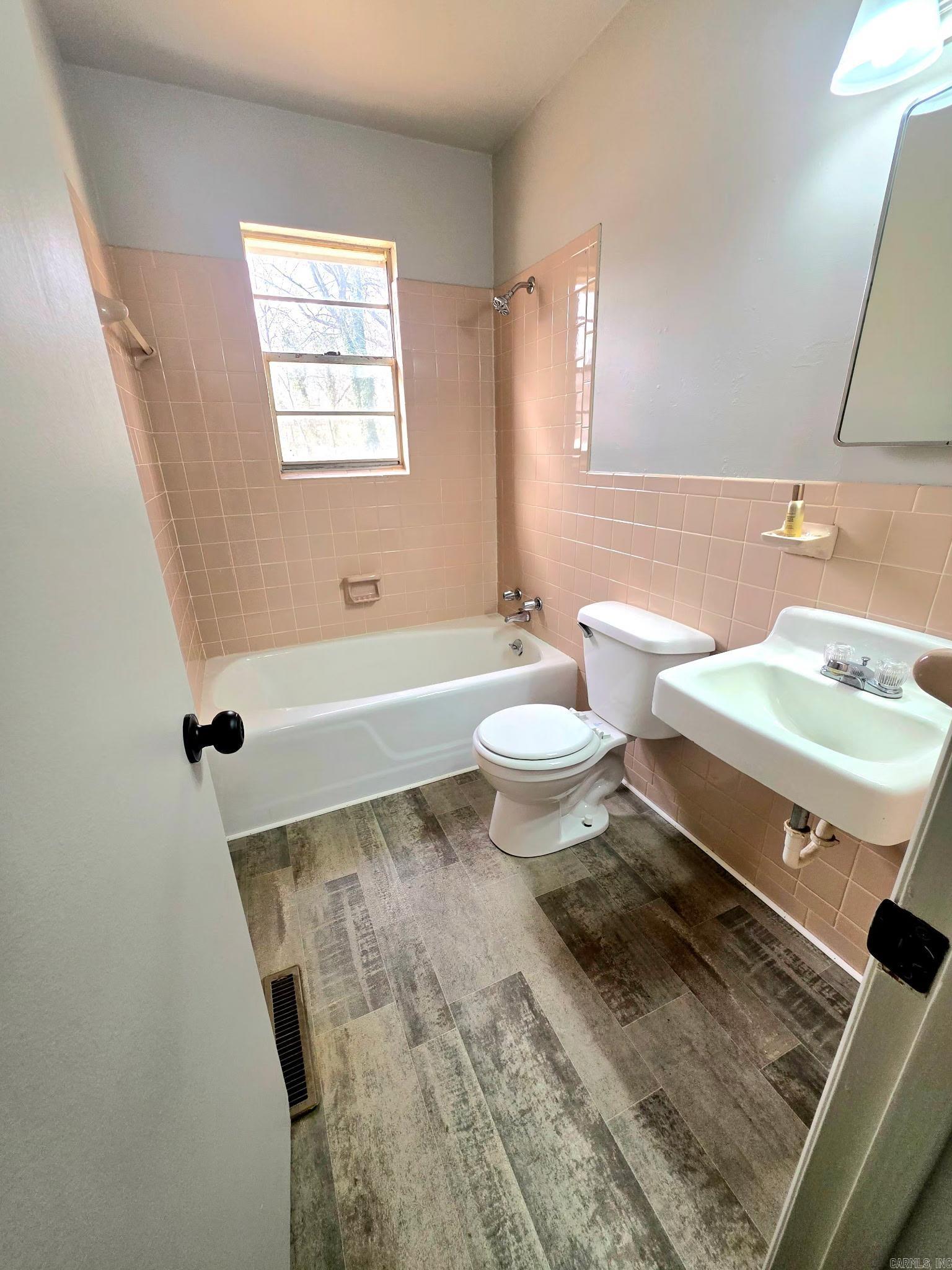 Photo 19 - Residential for sale – 1815  Arch St   Batesville, AR