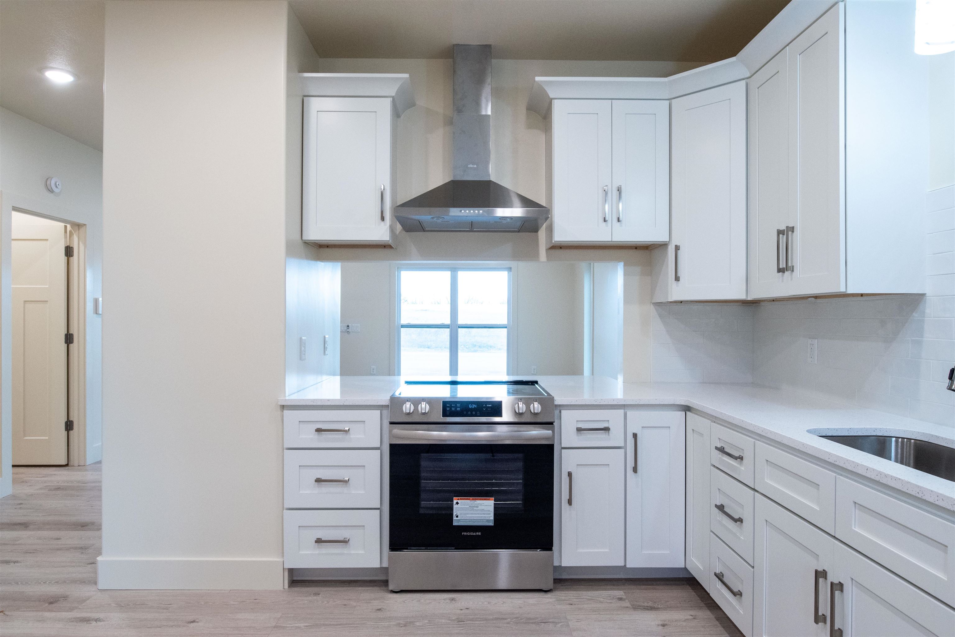 Photo 6 - Residential for sale – 400  Firethorn Augusta Building Unit 4  Melbourne, AR