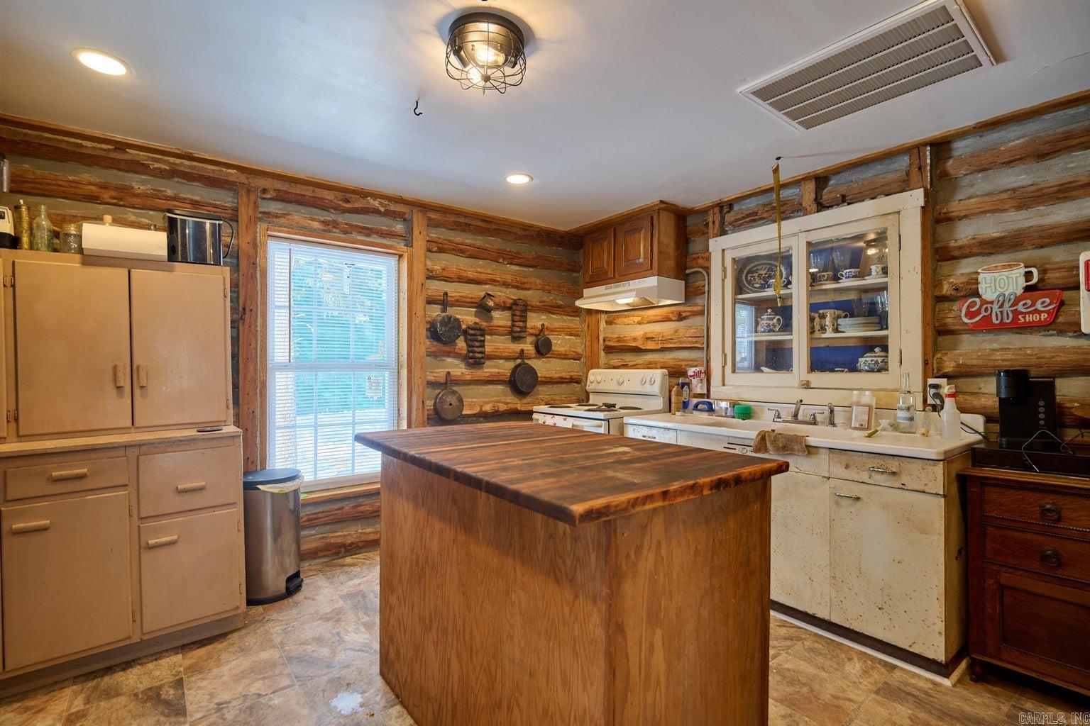 Photo 13 - Residential for sale – 1729  US-63   Williford, AR