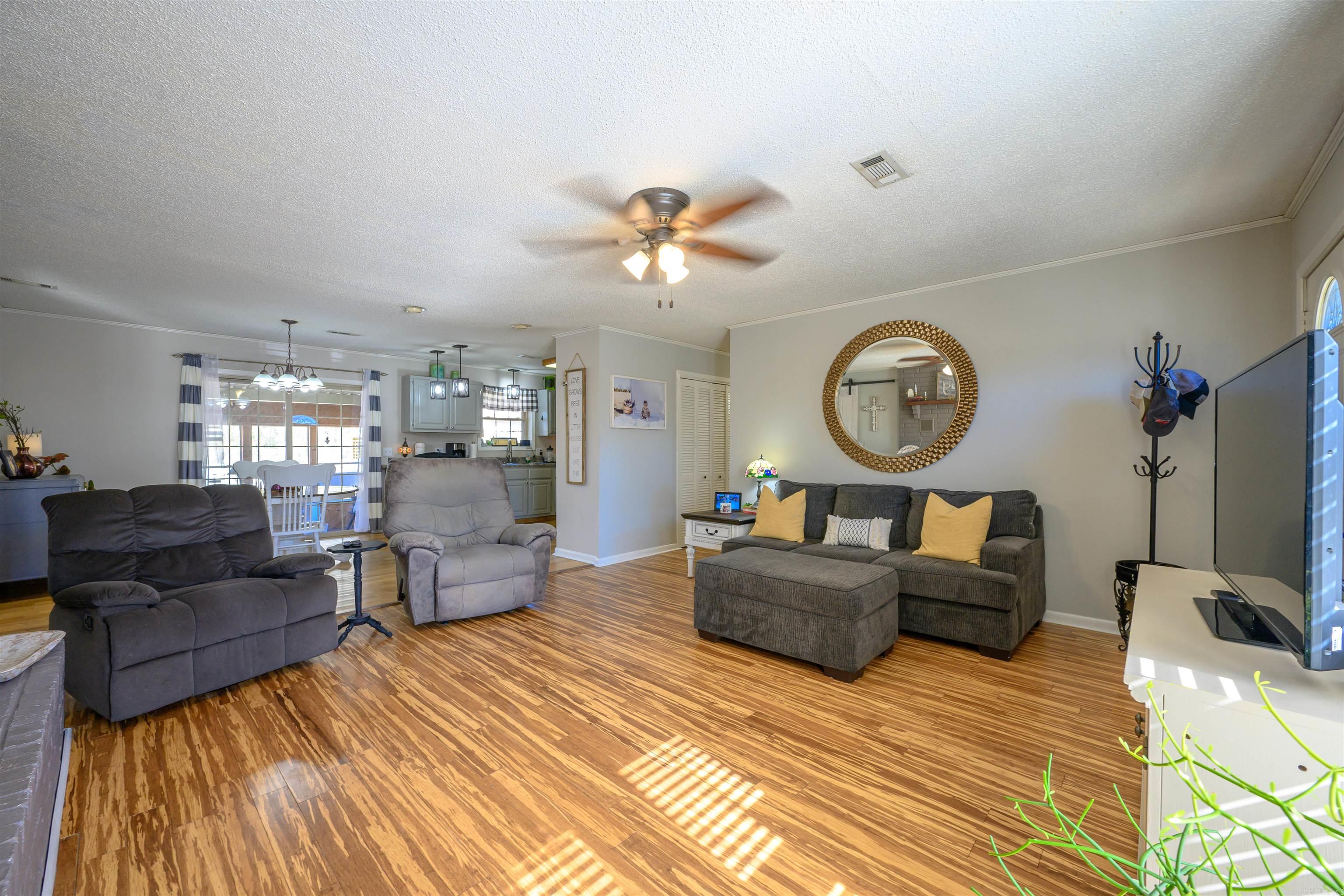 Photo 4 - Residential for sale – 89  Linda   Batesville, AR