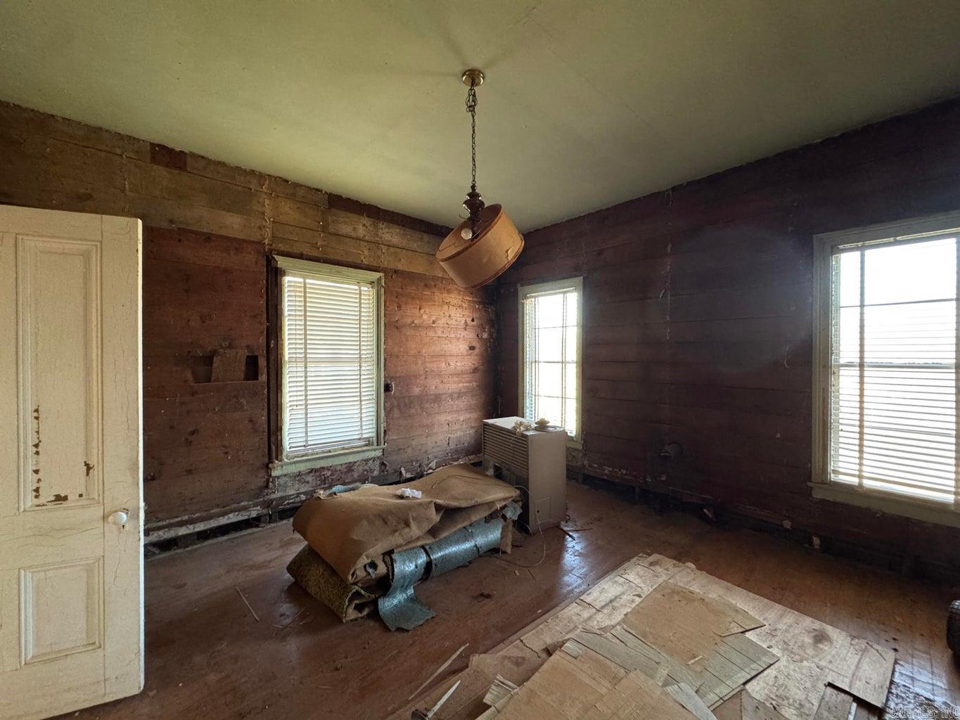 Photo 18 - Residential for sale – 131 W Main   Evening Shade, AR