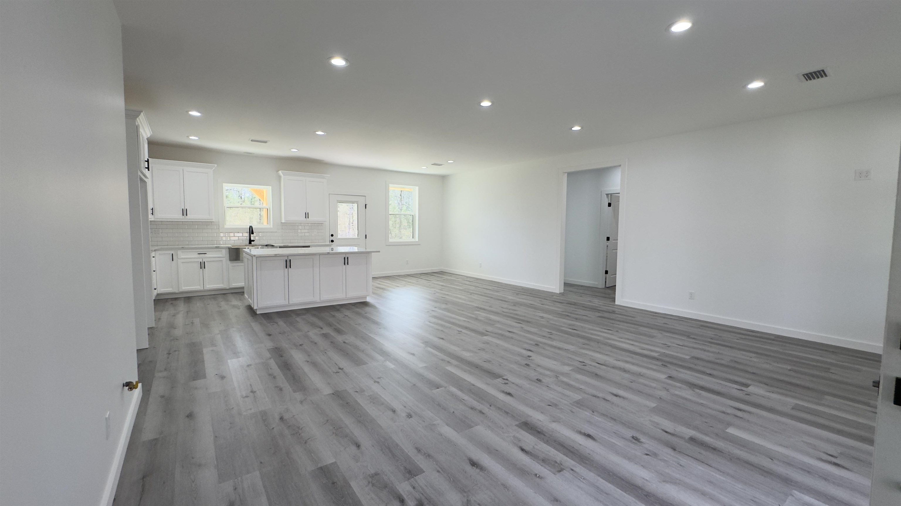 Photo 5 - Residential for sale – 84  Pat   Batesville, AR