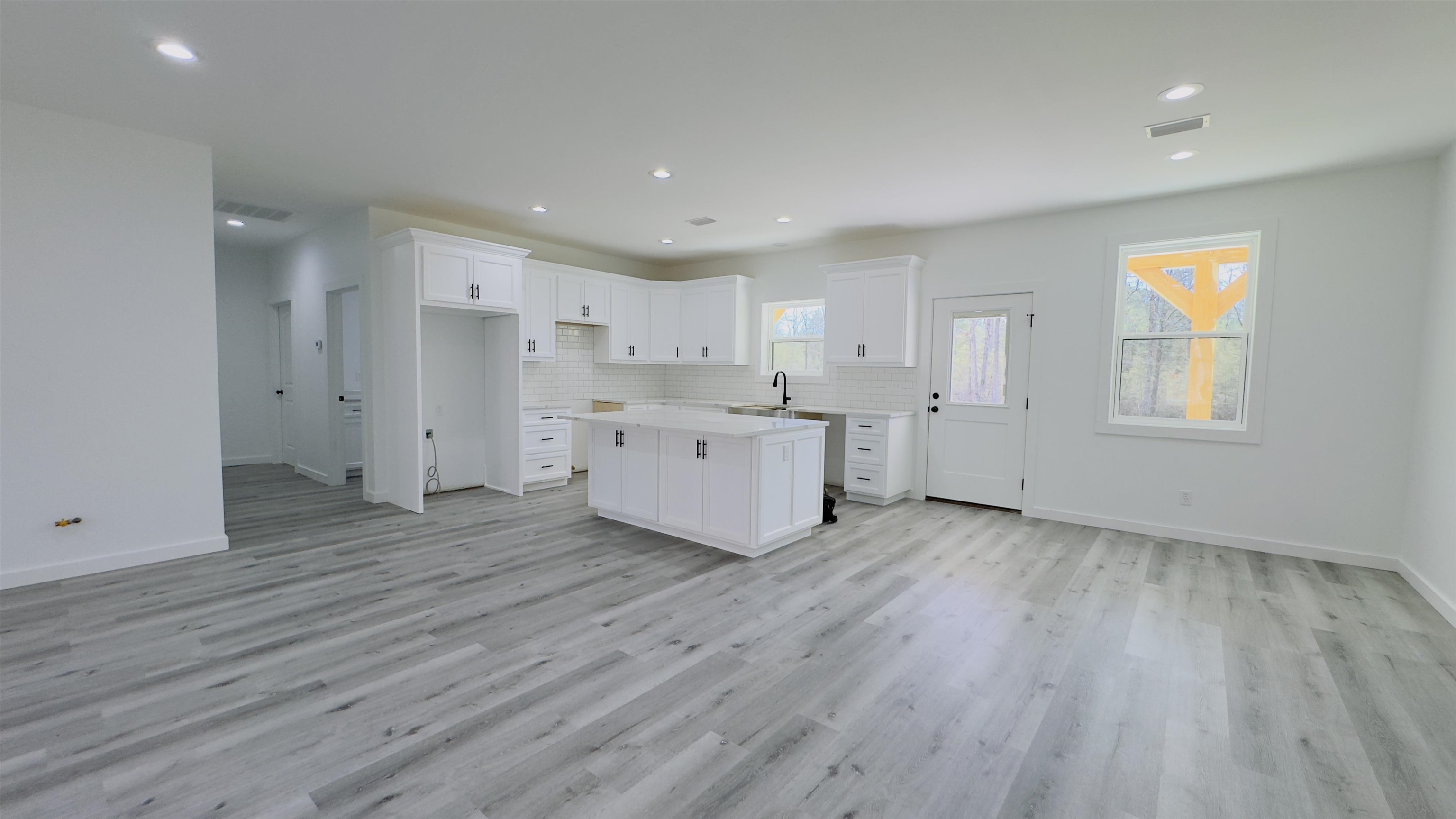 Photo 5 - Residential for sale – 84  Pat   Batesville, AR