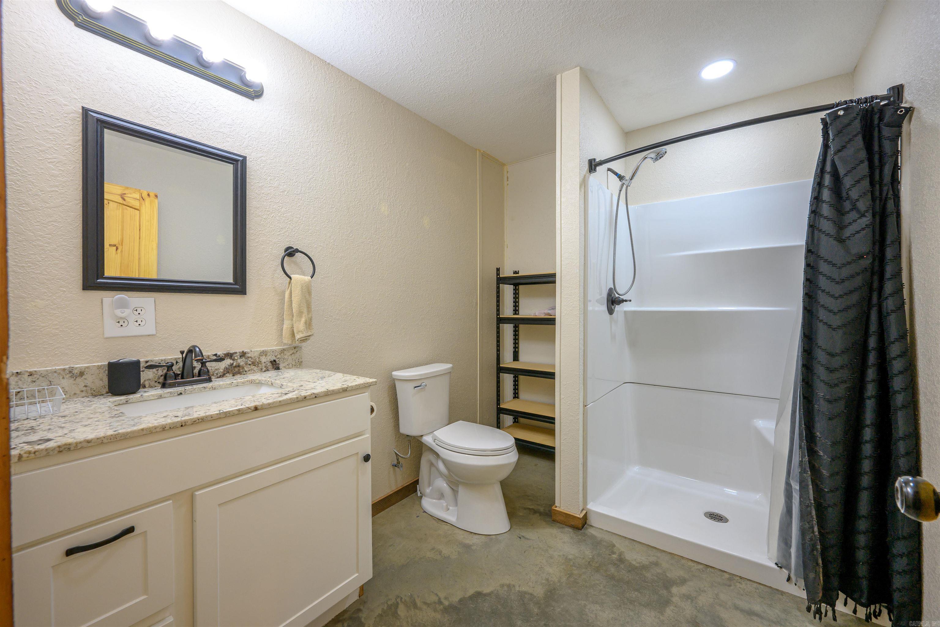 Photo 18 - Residential for sale – 1200  Skyview   Batesville, AR