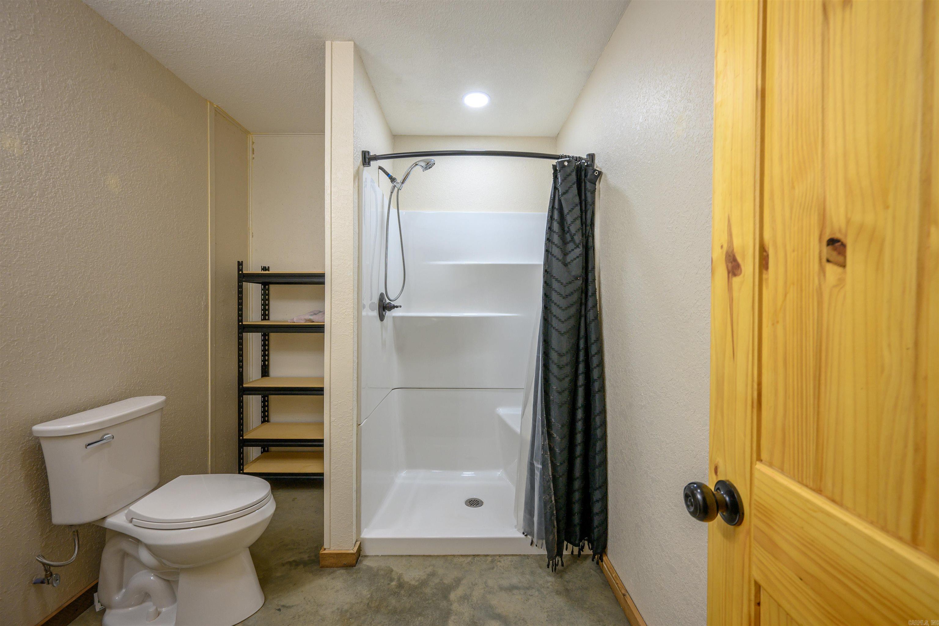 Photo 19 - Residential for sale – 1200  Skyview   Batesville, AR