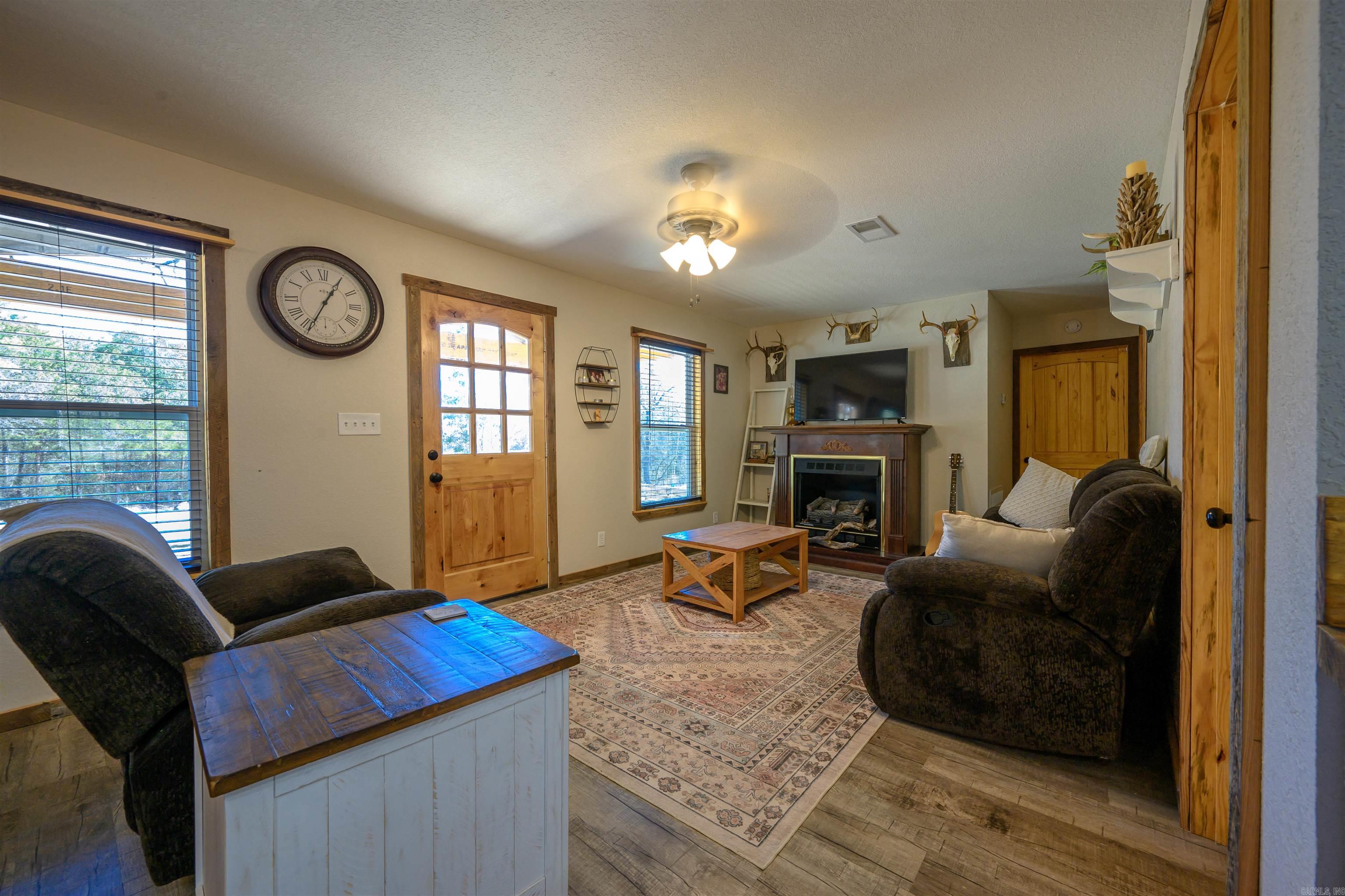 Photo 3 - Residential for sale – 1200  Skyview   Batesville, AR