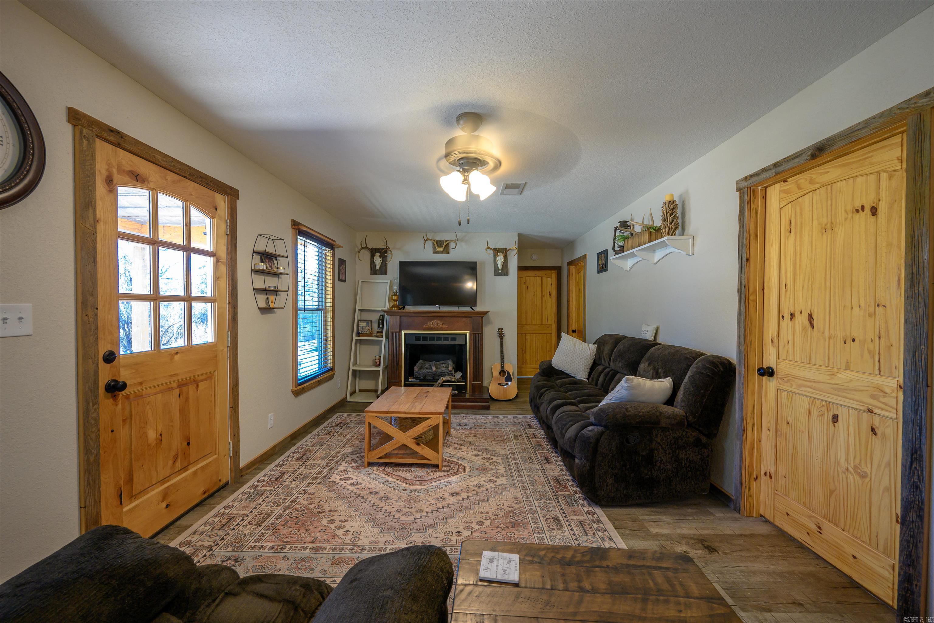 Photo 4 - Residential for sale – 1200  Skyview   Batesville, AR