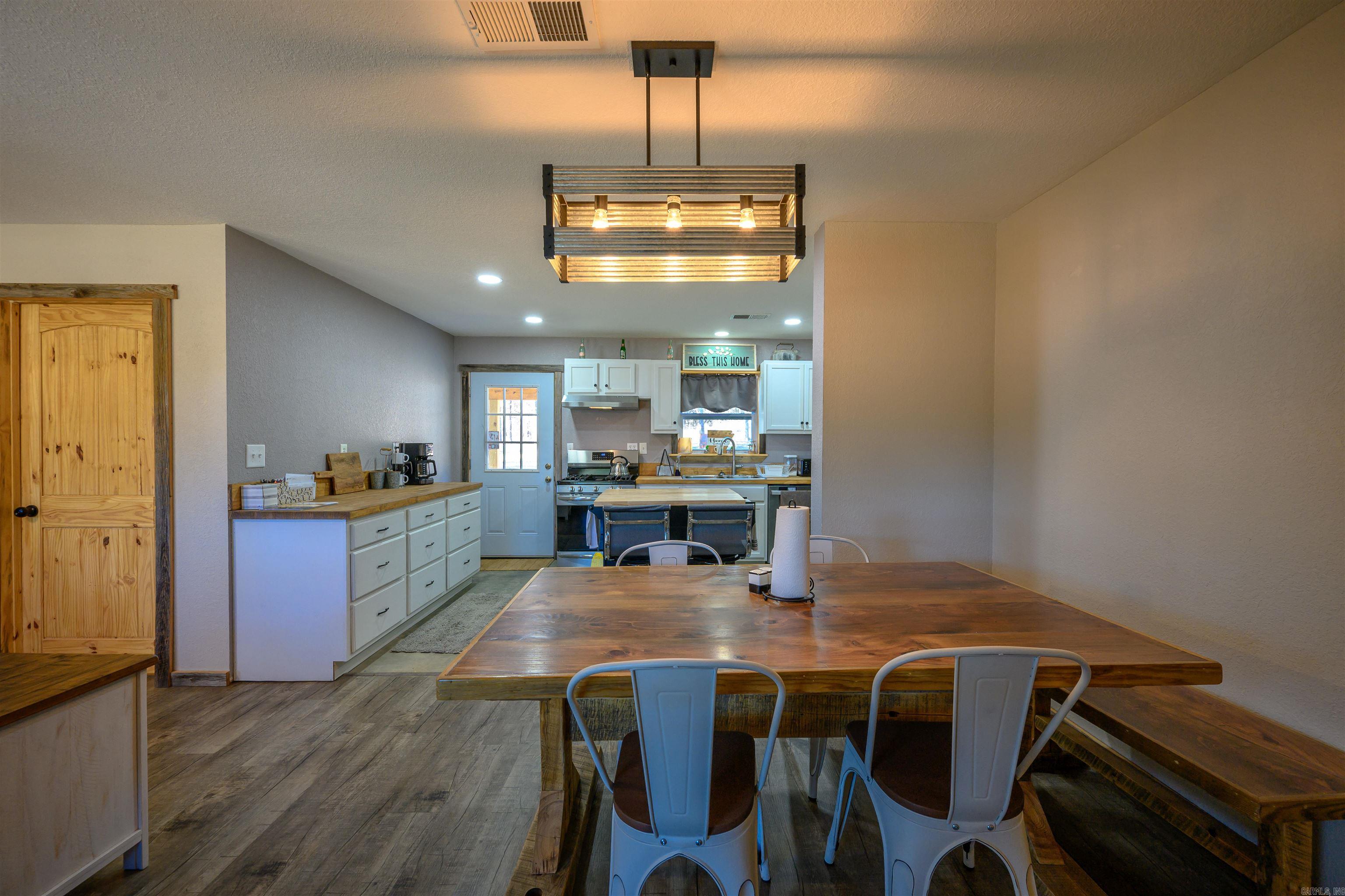 Photo 6 - Residential for sale – 1200  Skyview   Batesville, AR