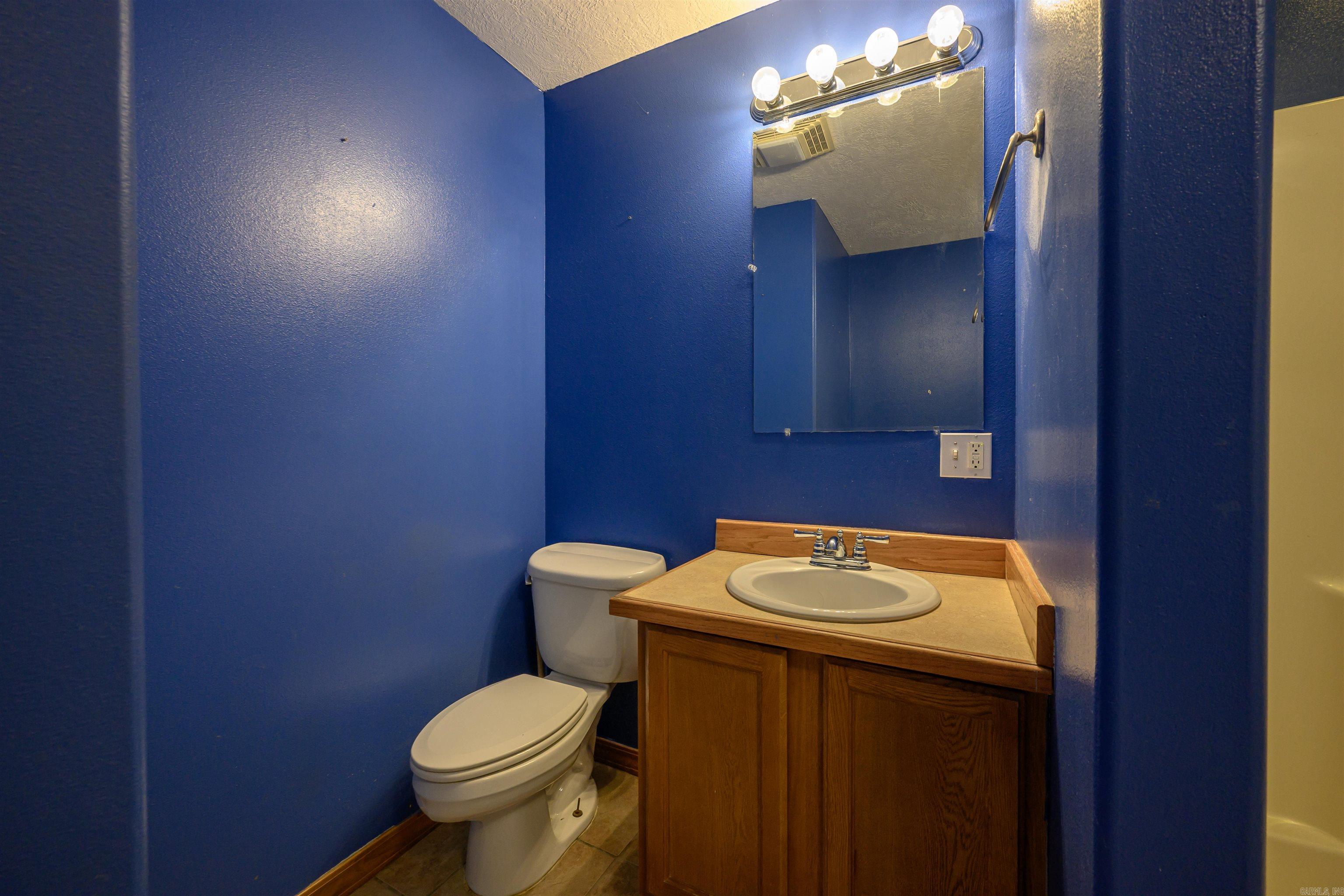 Photo 15 - Residential for sale – 360 W 13th   Newark, AR