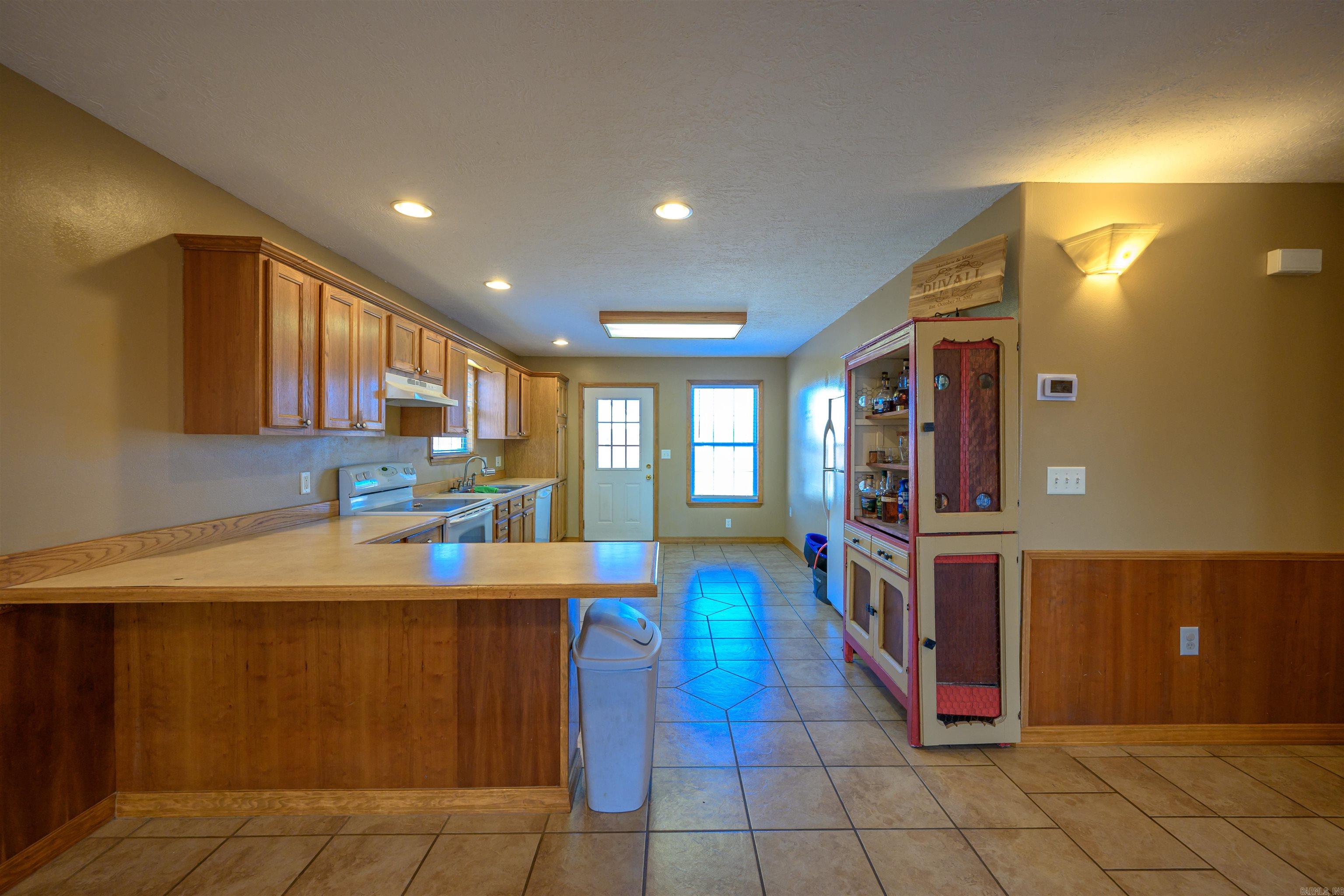 Photo 5 - Residential for sale – 360 W 13th   Newark, AR