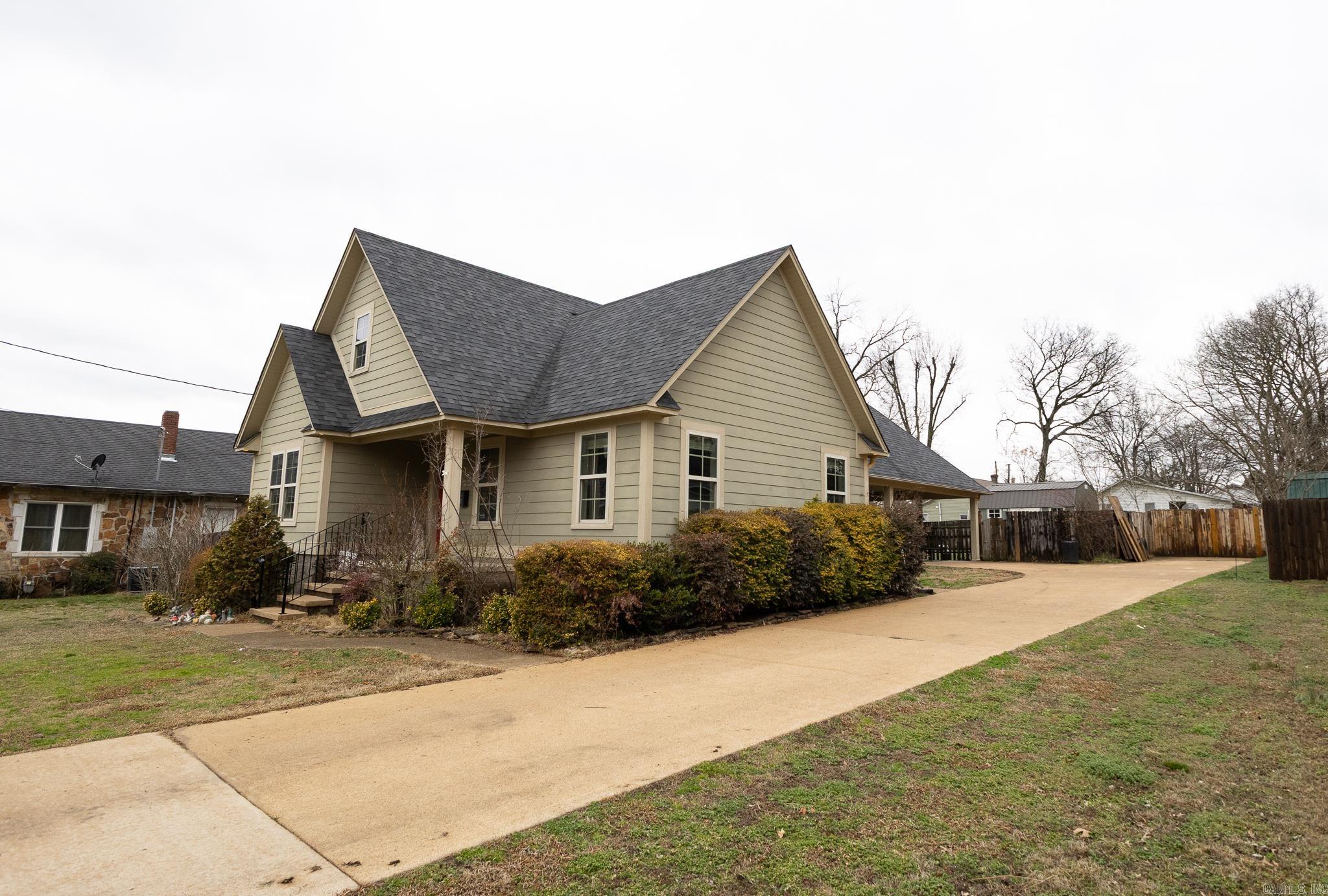 Residential for sale – 447 S Broad   Batesville, AR