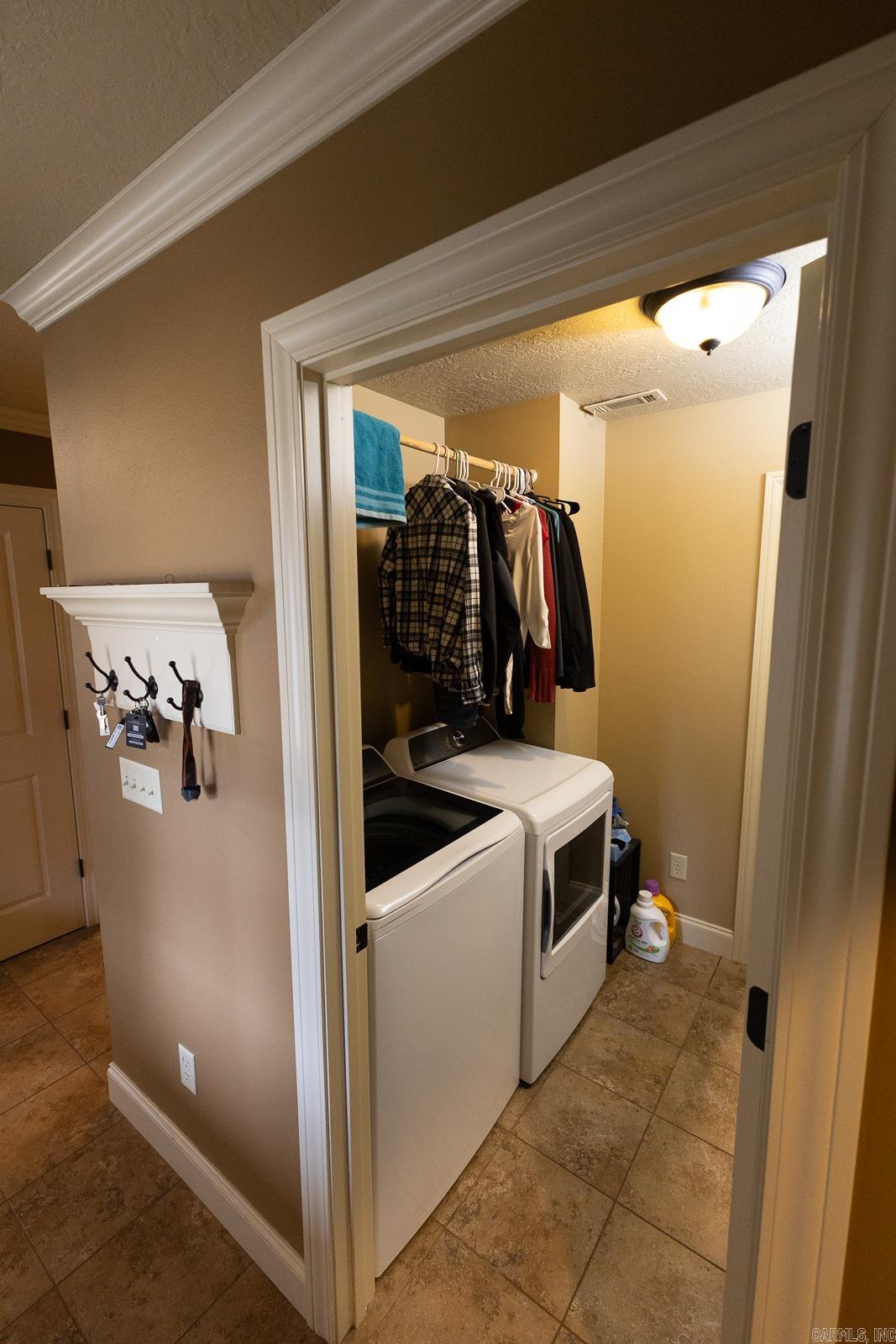 Photo 17 - Residential for sale – 447 S Broad   Batesville, AR