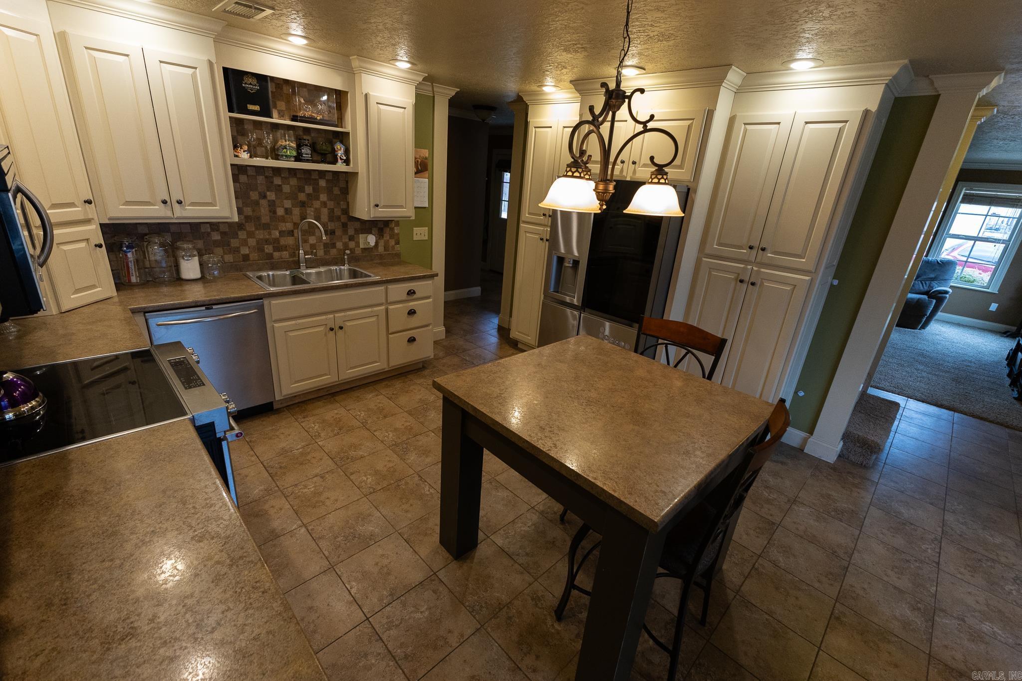 Photo 9 - Residential for sale – 447 S Broad   Batesville, AR