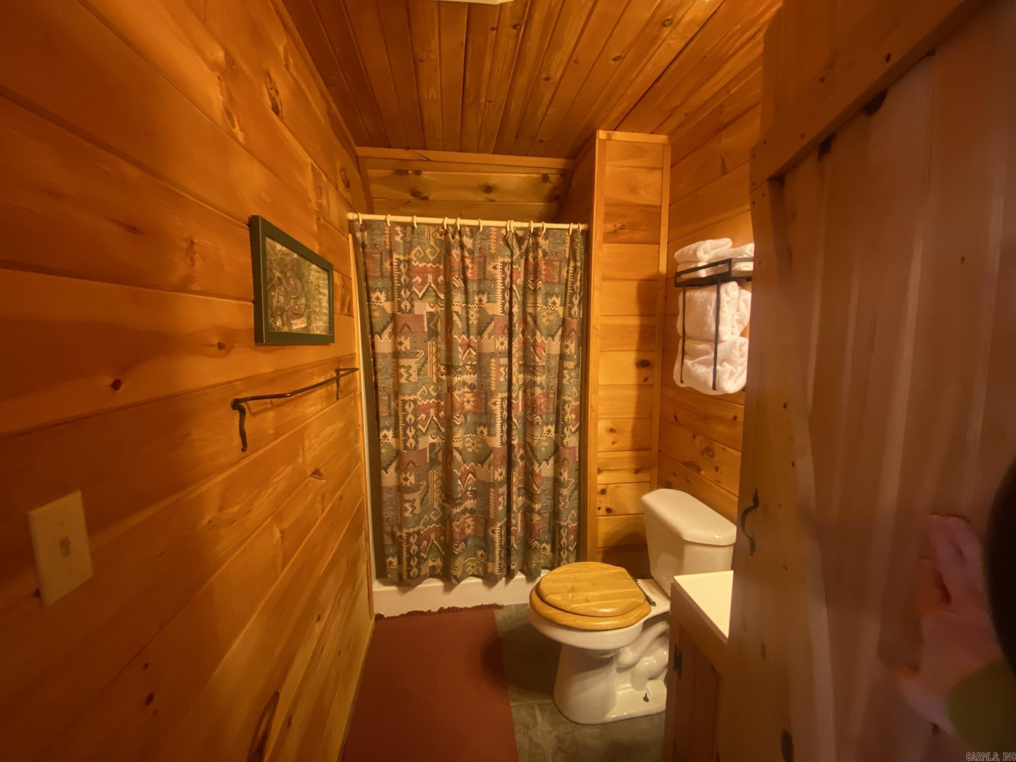 Photo 30 - Residential for sale – 465 S Riverview   Mountain View, AR