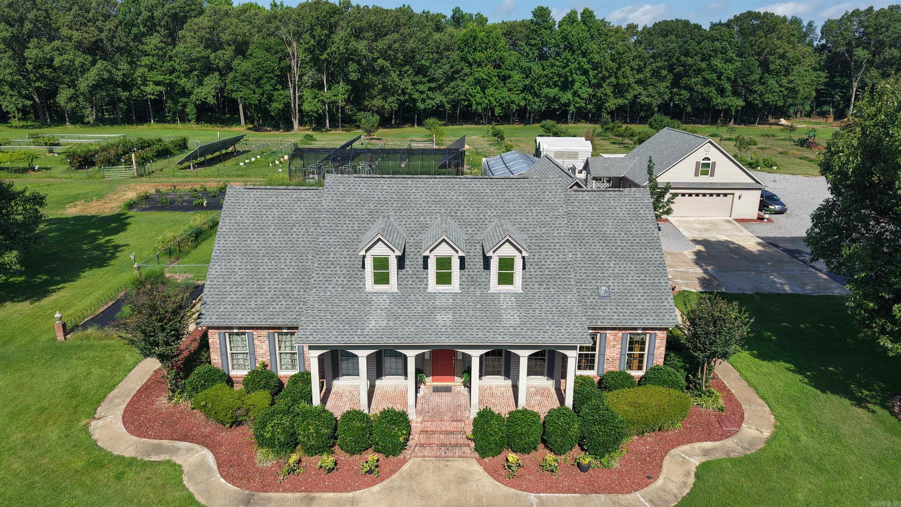 Listing 590898