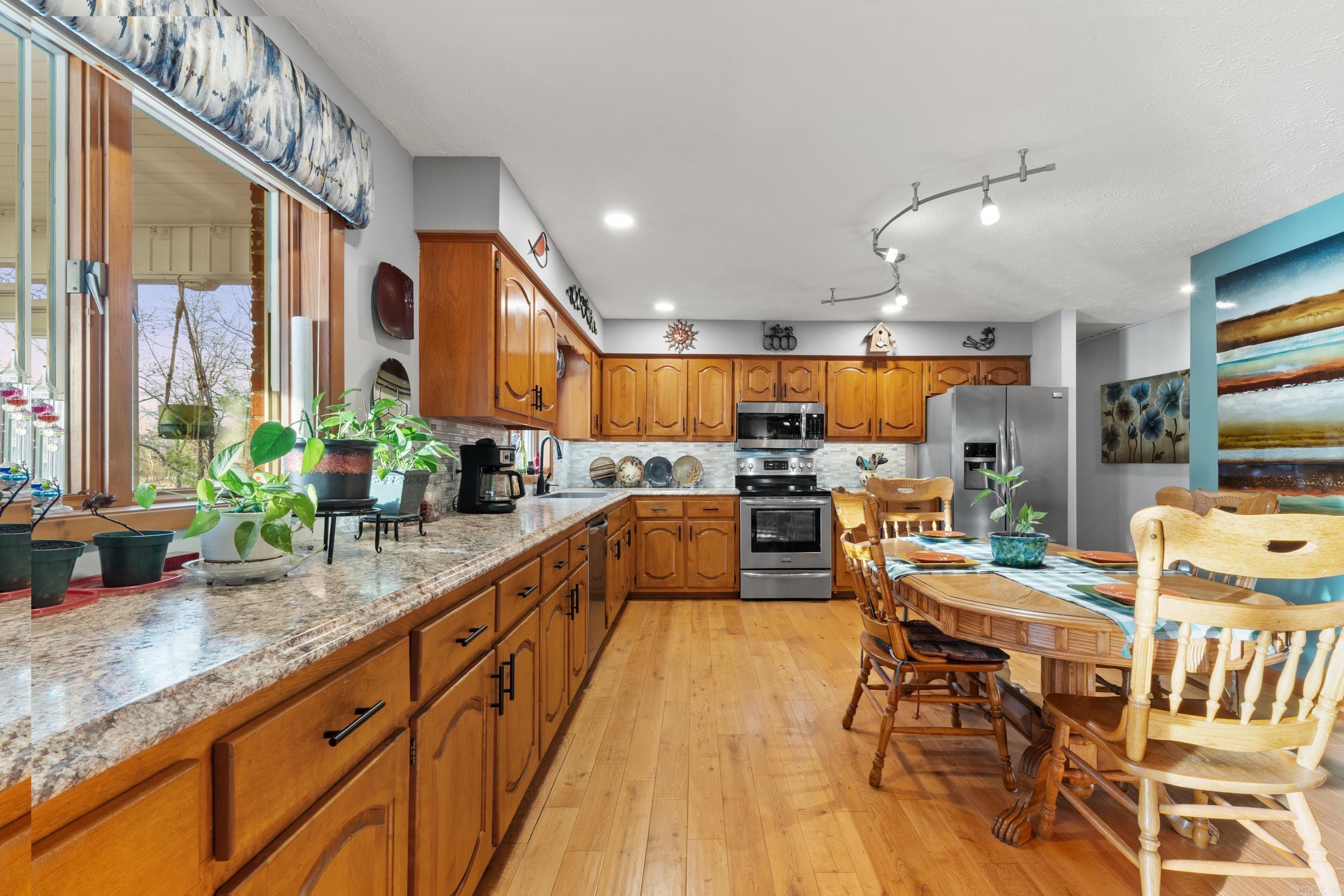 Photo 11 - Residential for sale – 1207  Edgewater   Horseshoe Bend, AR