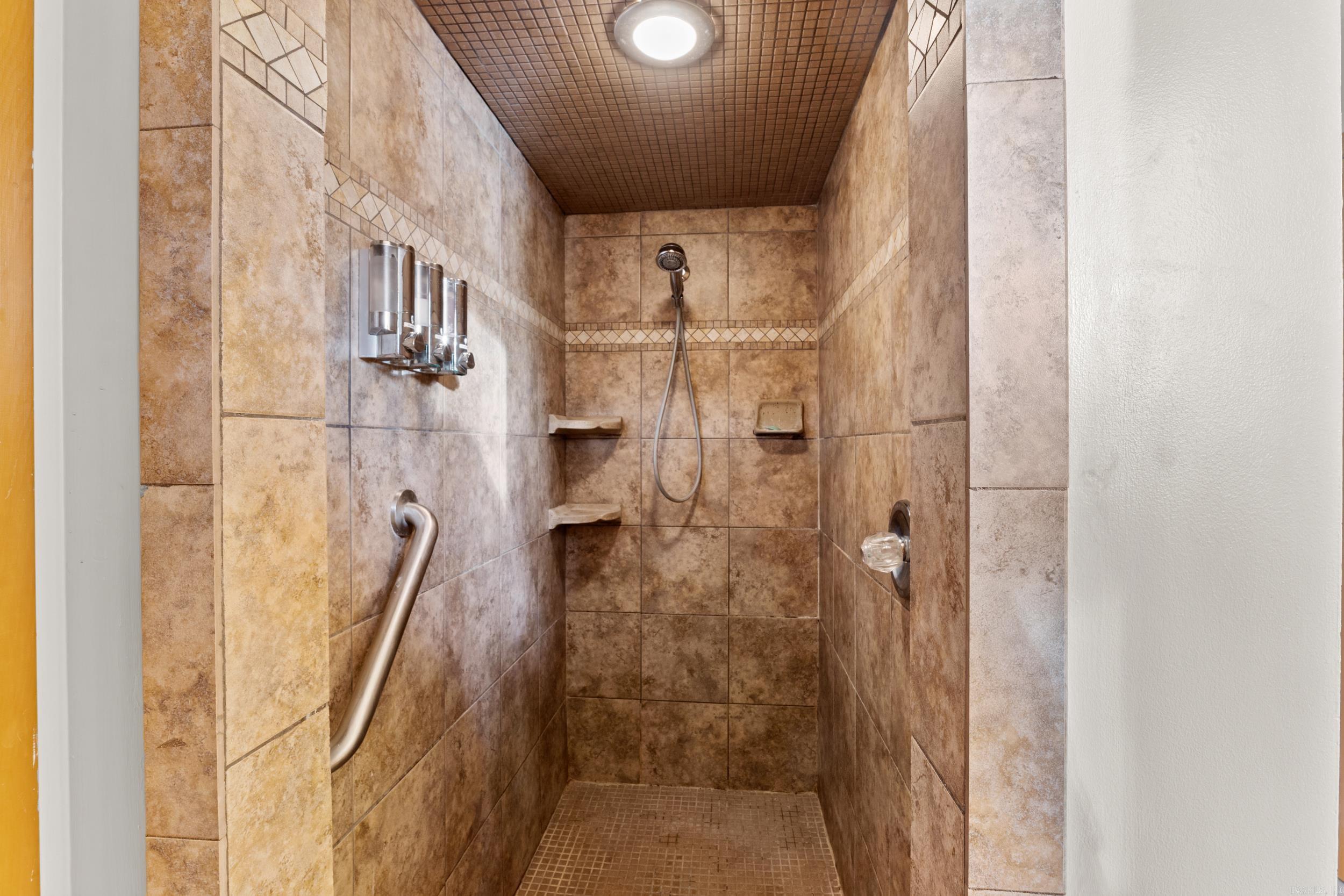 Photo 6 - Residential for sale – 1207  Edgewater   Horseshoe Bend, AR