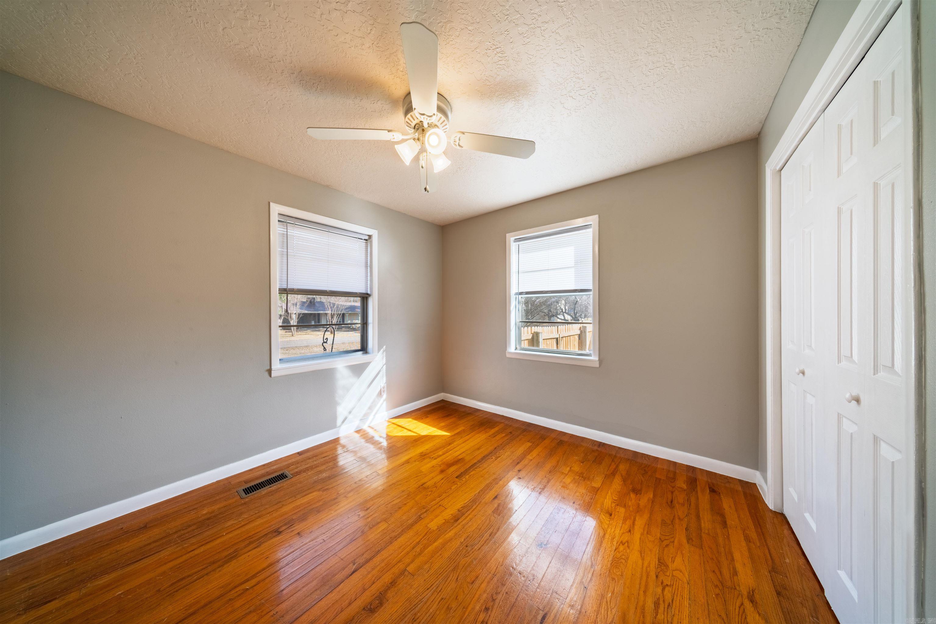 Photo 8 - Residential for sale – 713  Circle   Cave City, AR