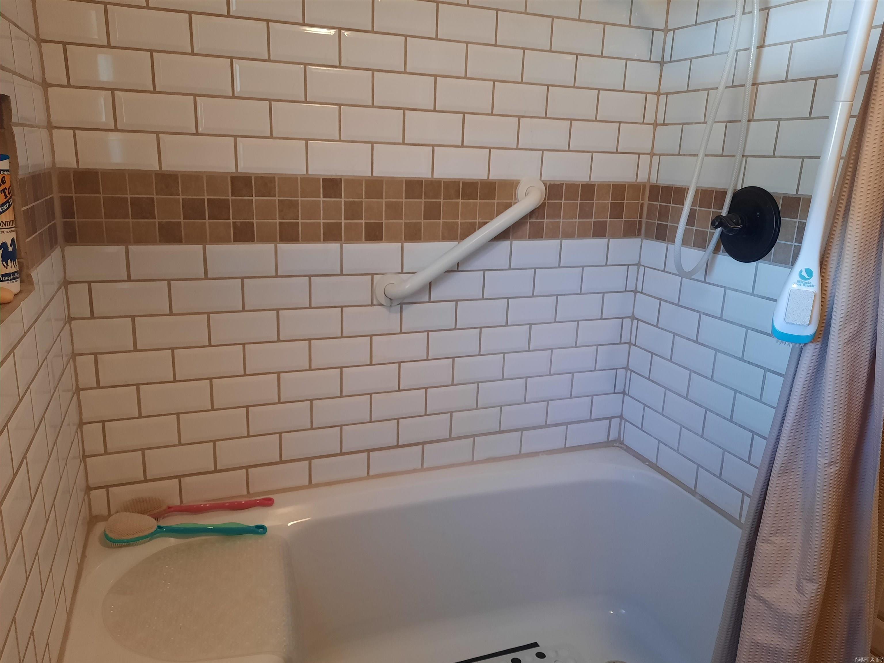 Photo 38 - Residential for sale – 111  Robinson   Mammoth Spring, AR