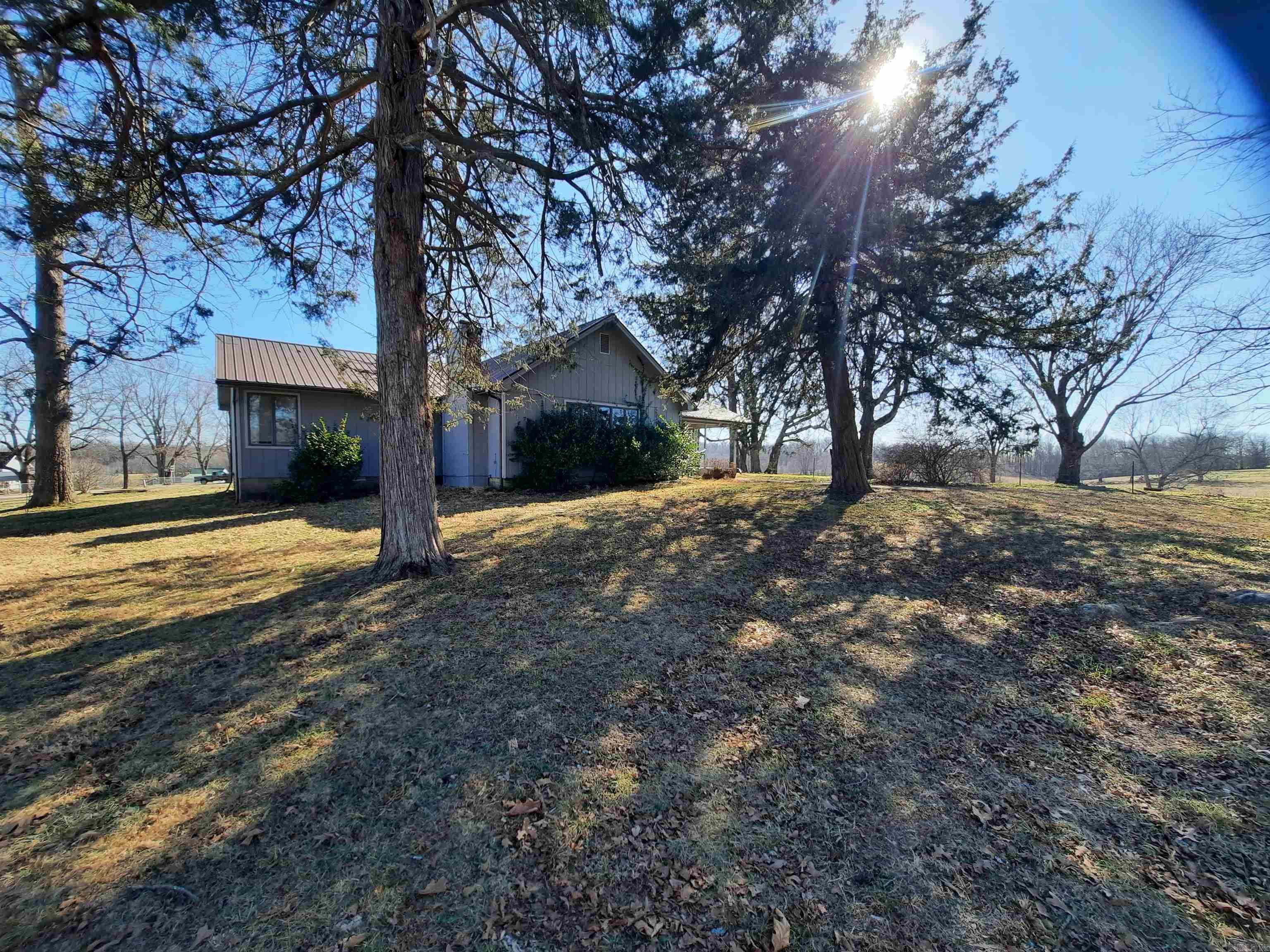 Photo 6 - Residential for sale – 111  Robinson   Mammoth Spring, AR