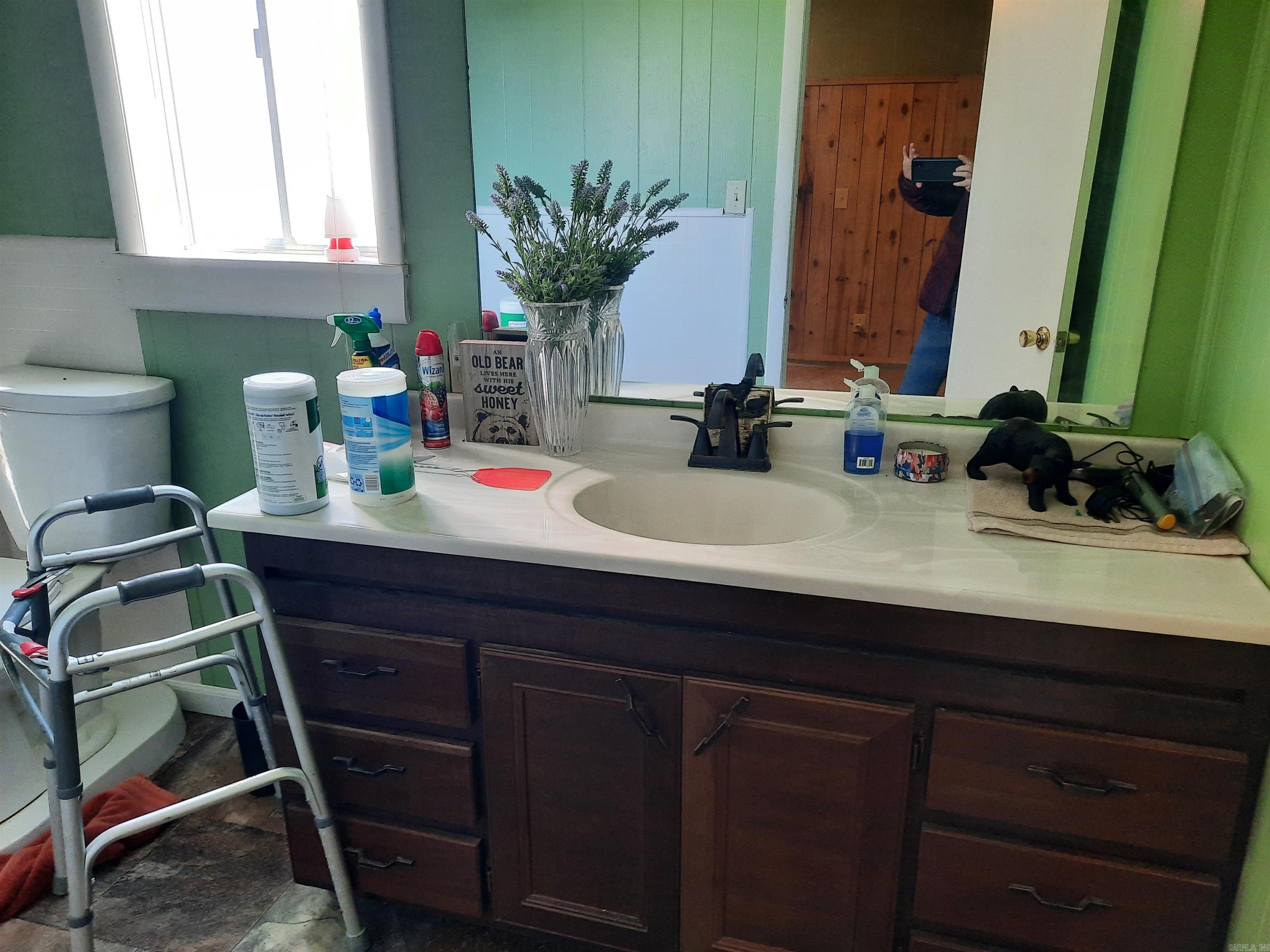 Photo 9 - Residential for sale – 111  Robinson   Mammoth Spring, AR