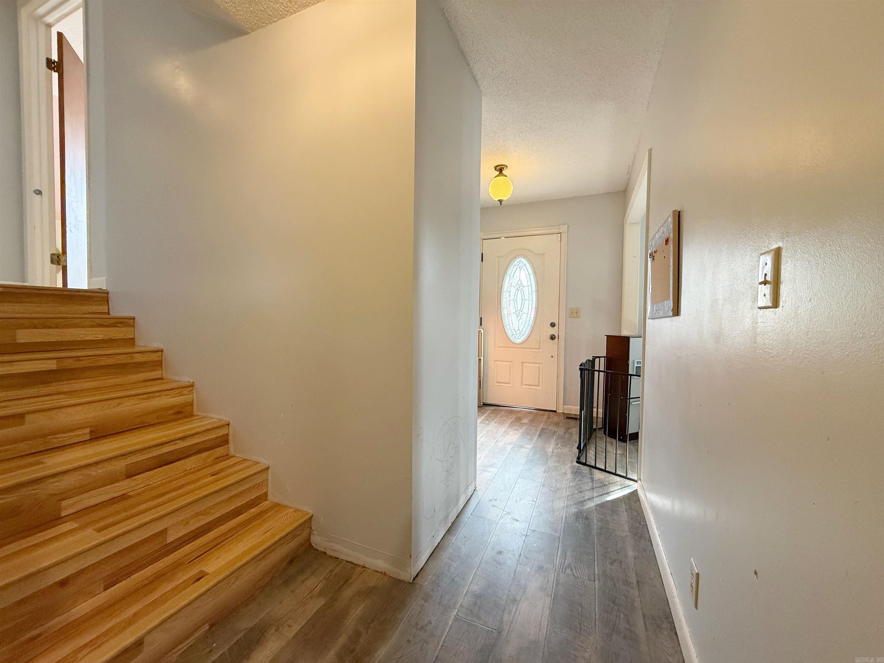 Photo 4 - Residential for sale – 2855  Cedar   Batesville, AR