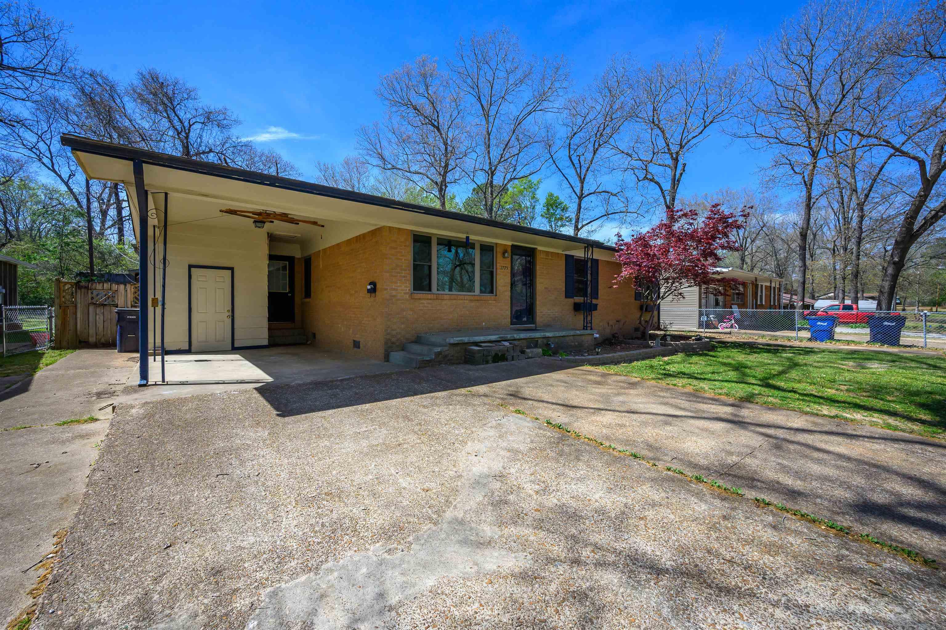 Residential for sale – 1775  Sun Valley   Batesville, AR