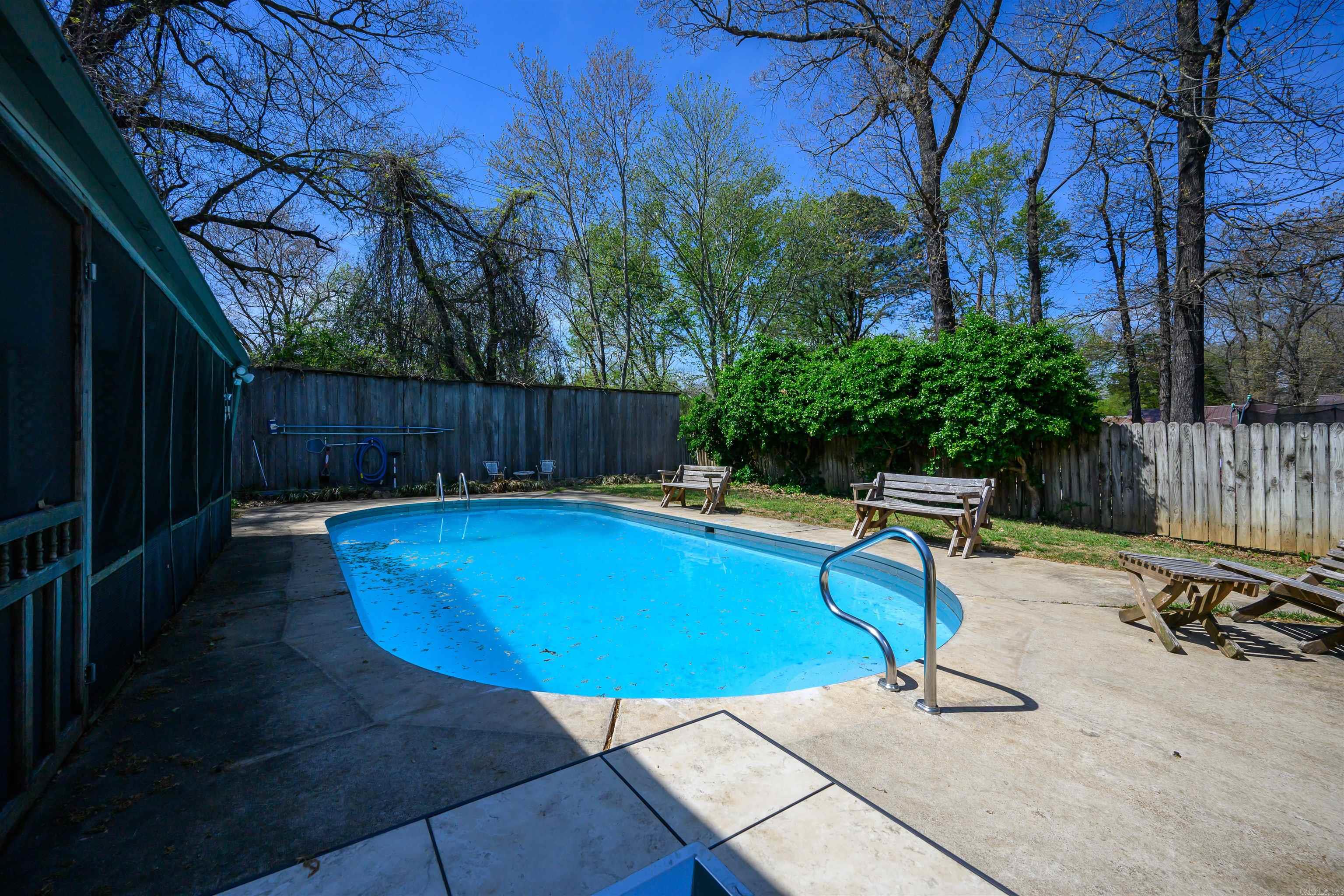 Photo 2 - Residential for sale – 1775  Sun Valley   Batesville, AR