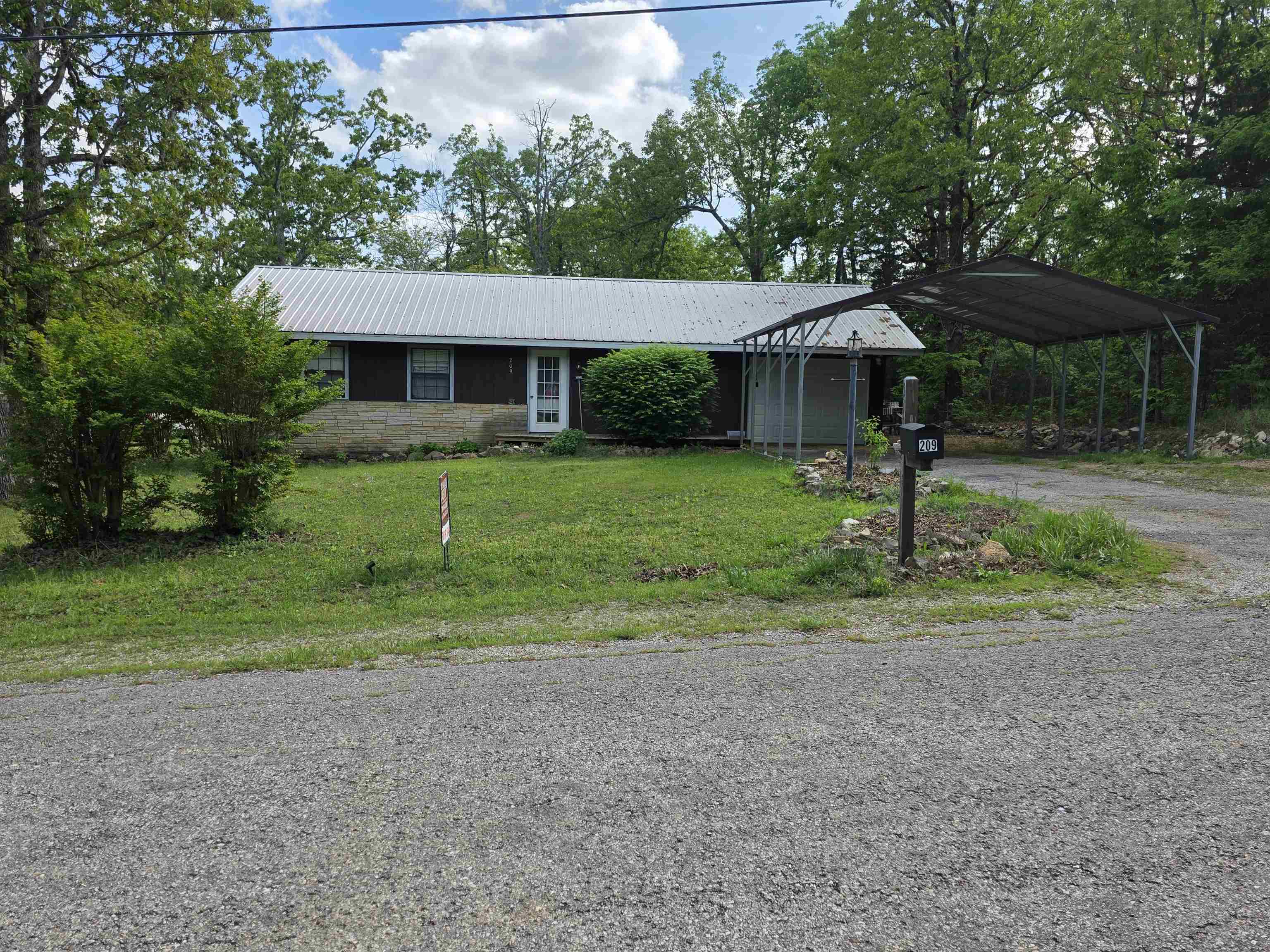 Photo 2 - Residential for sale – 209  Sequoia   Horseshoe Bend, AR