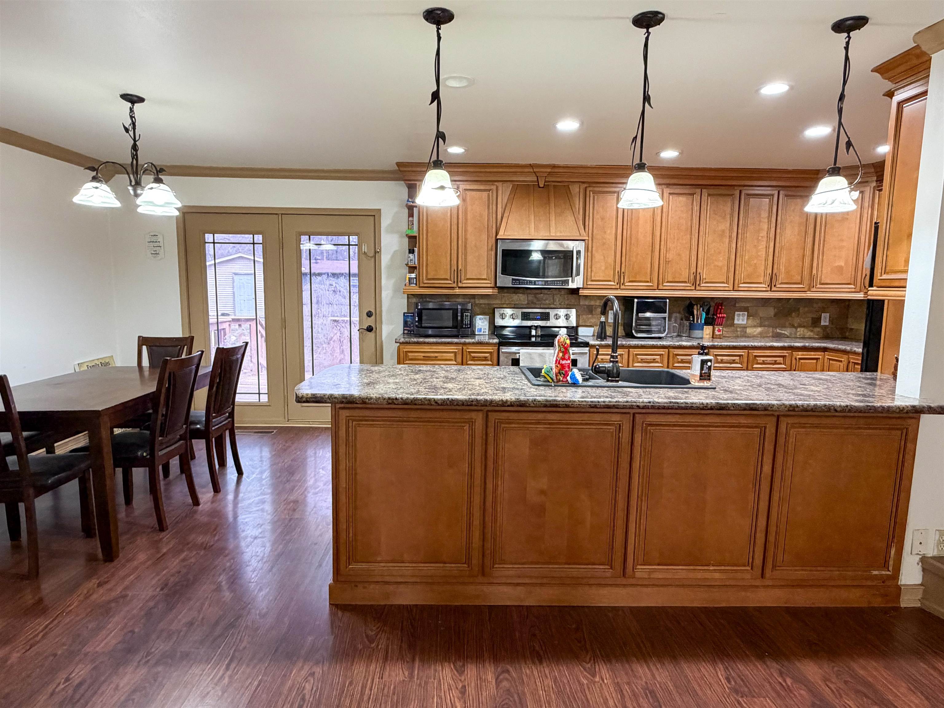 Photo 5 - Residential for sale – 34  Alma   Highland, AR