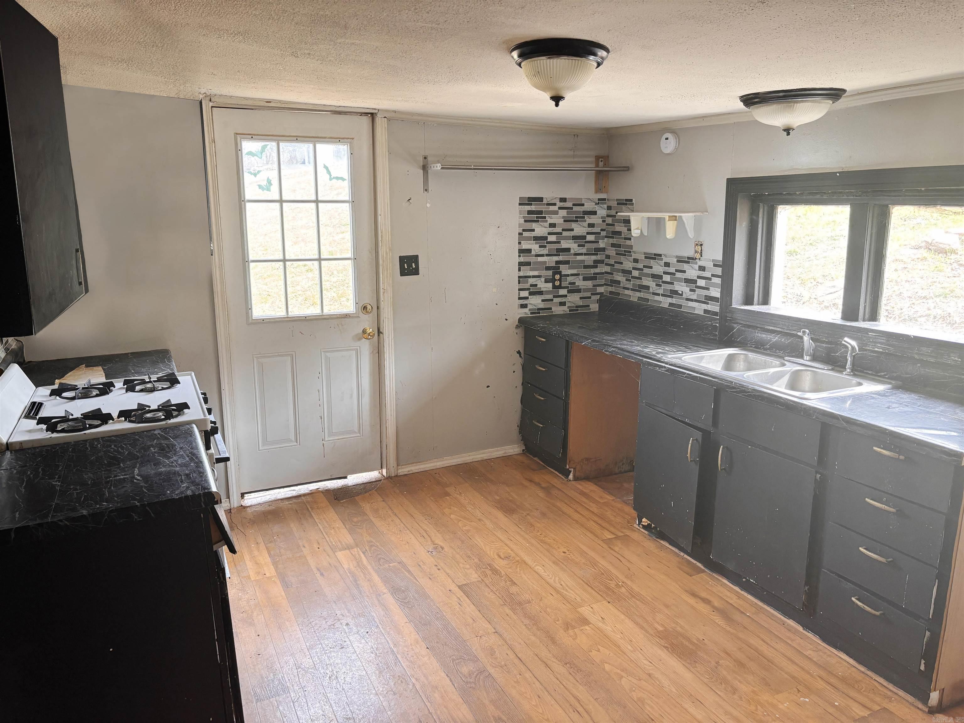 Photo 3 - Residential for sale – 1030  Bethel   Mammoth Spring, AR