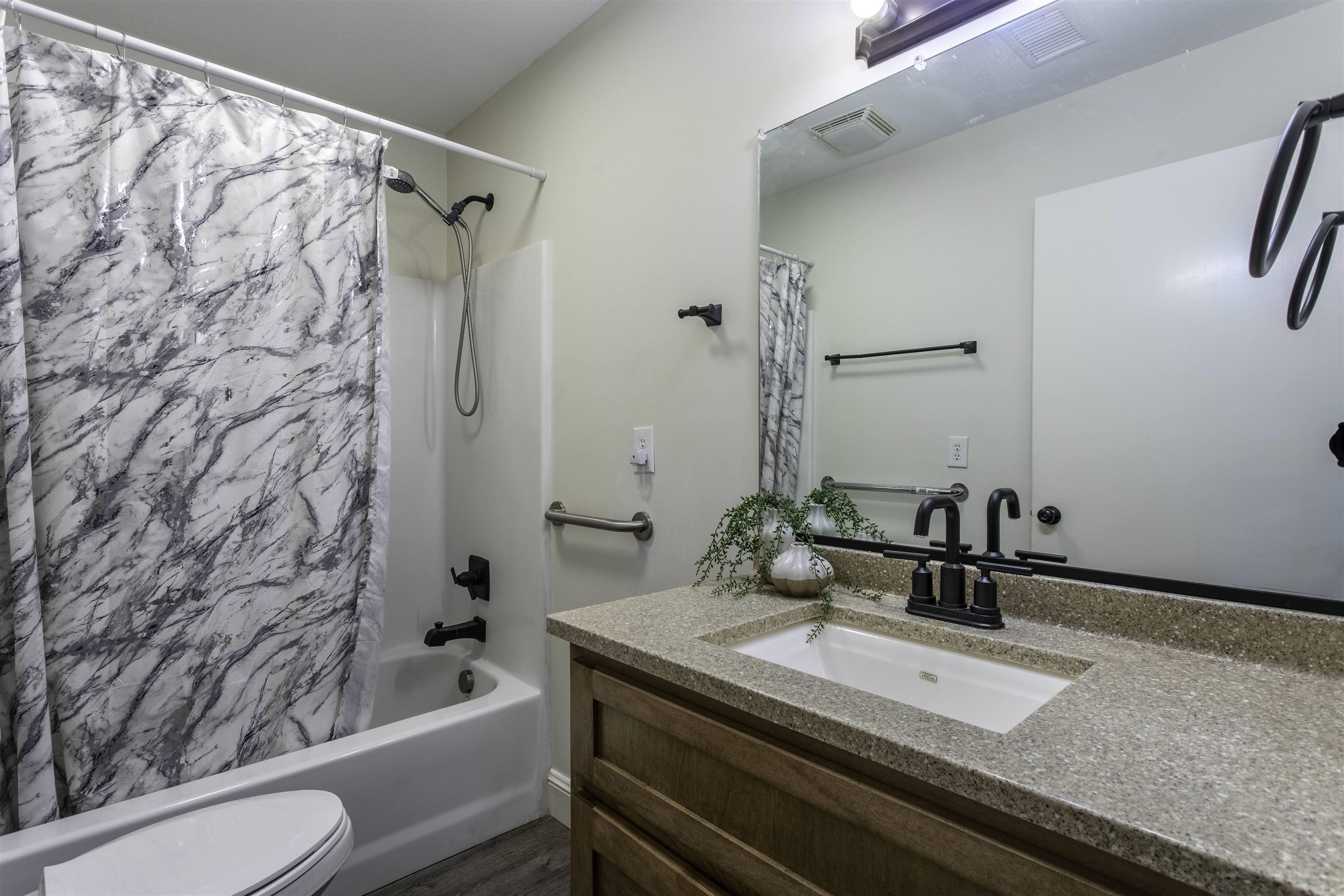 Photo 25 - Residential for sale – 131 E Arkansas Highway 58   Williford, AR