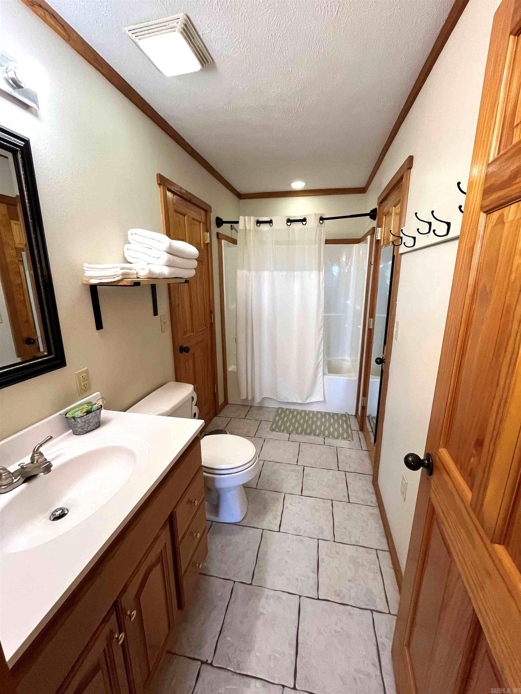 Photo 26 - Residential for sale – 352  Bluff View   Mountain View, AR