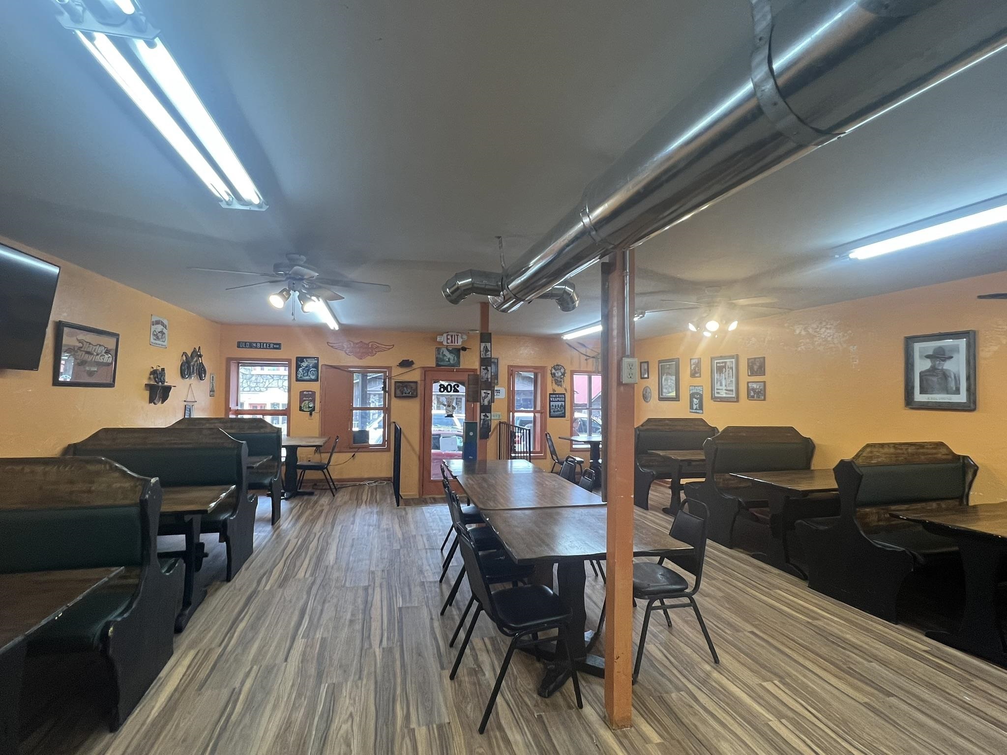 Photo 12 - Commercial / Industrial for sale – 206 E Main   Hardy, AR