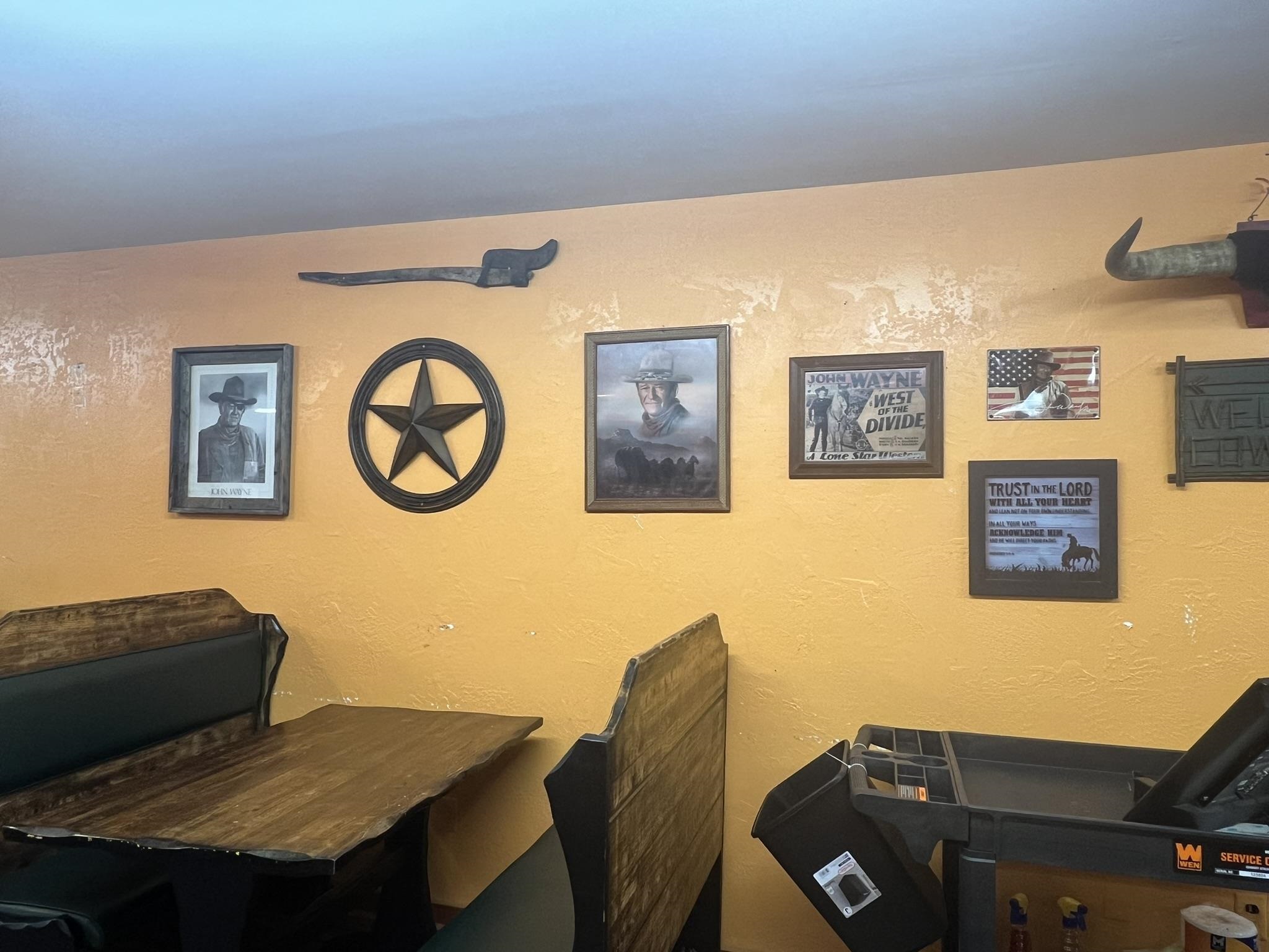 Photo 20 - Commercial / Industrial for sale – 206 E Main   Hardy, AR