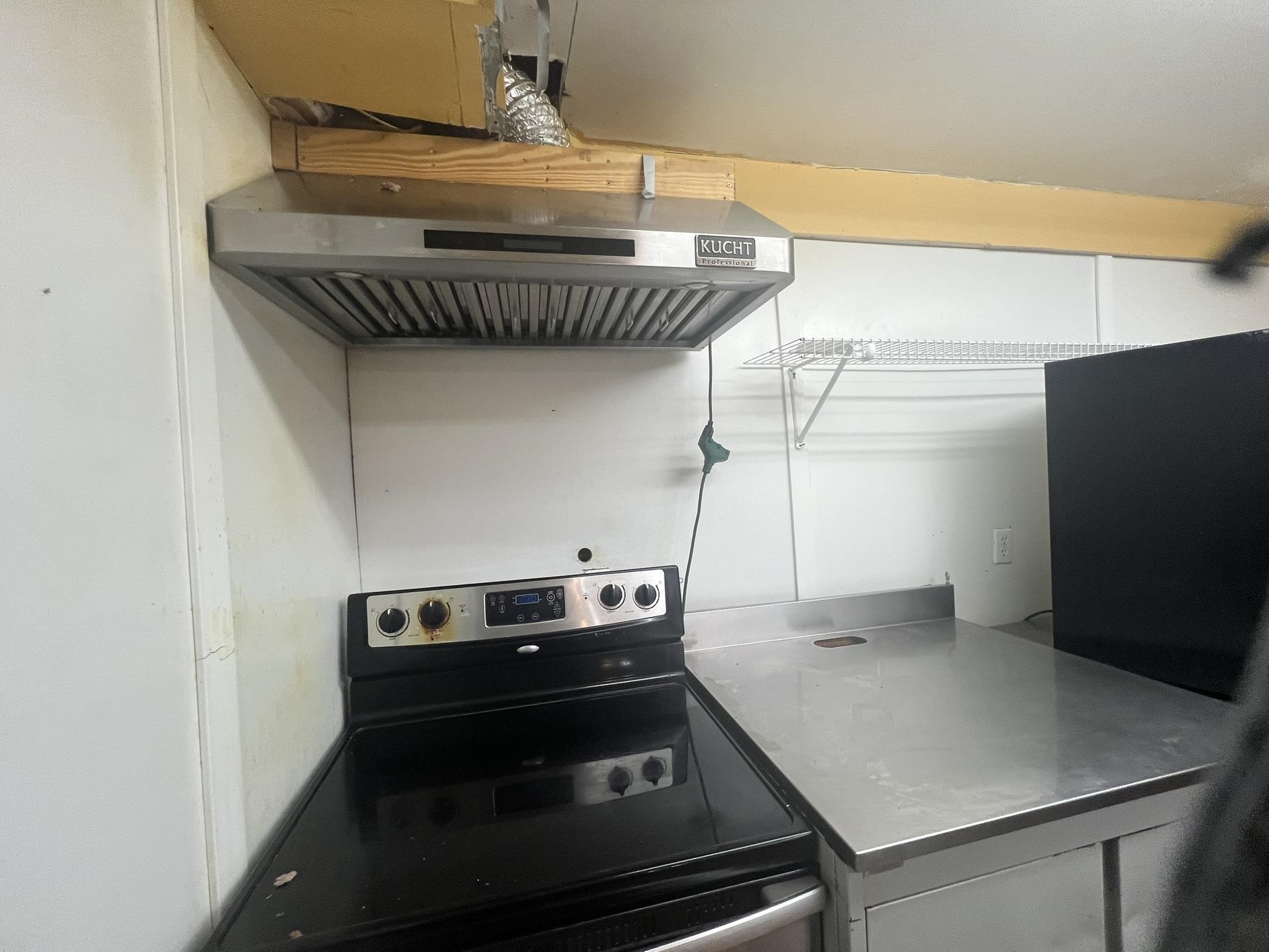 Photo 31 - Commercial / Industrial for sale – 206 E Main   Hardy, AR