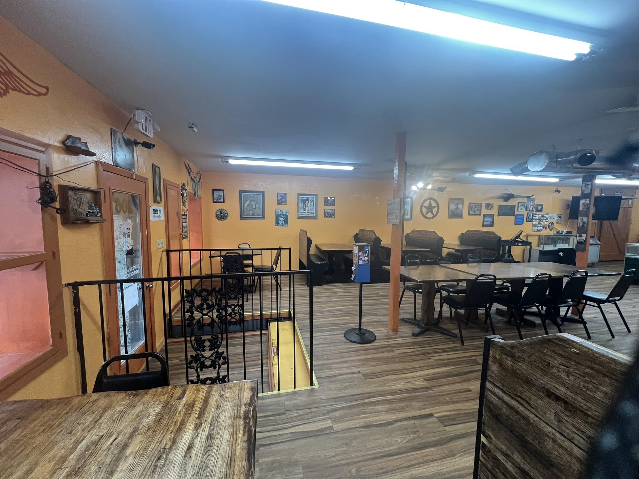 Photo 9 - Commercial / Industrial for sale – 206 E Main   Hardy, AR