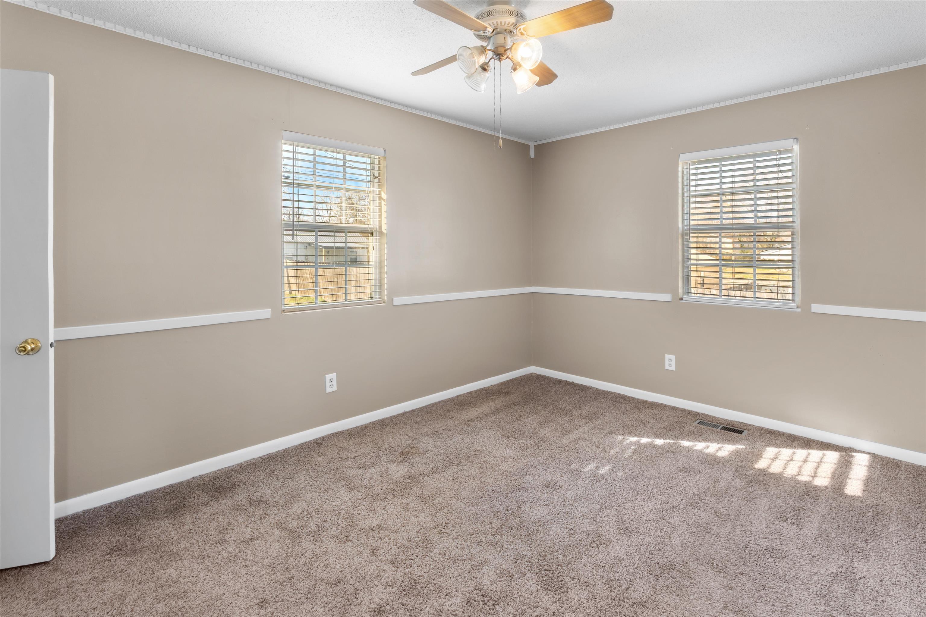 Photo 6 - Residential for sale – 102  Capri Drive   Melbourne, AR